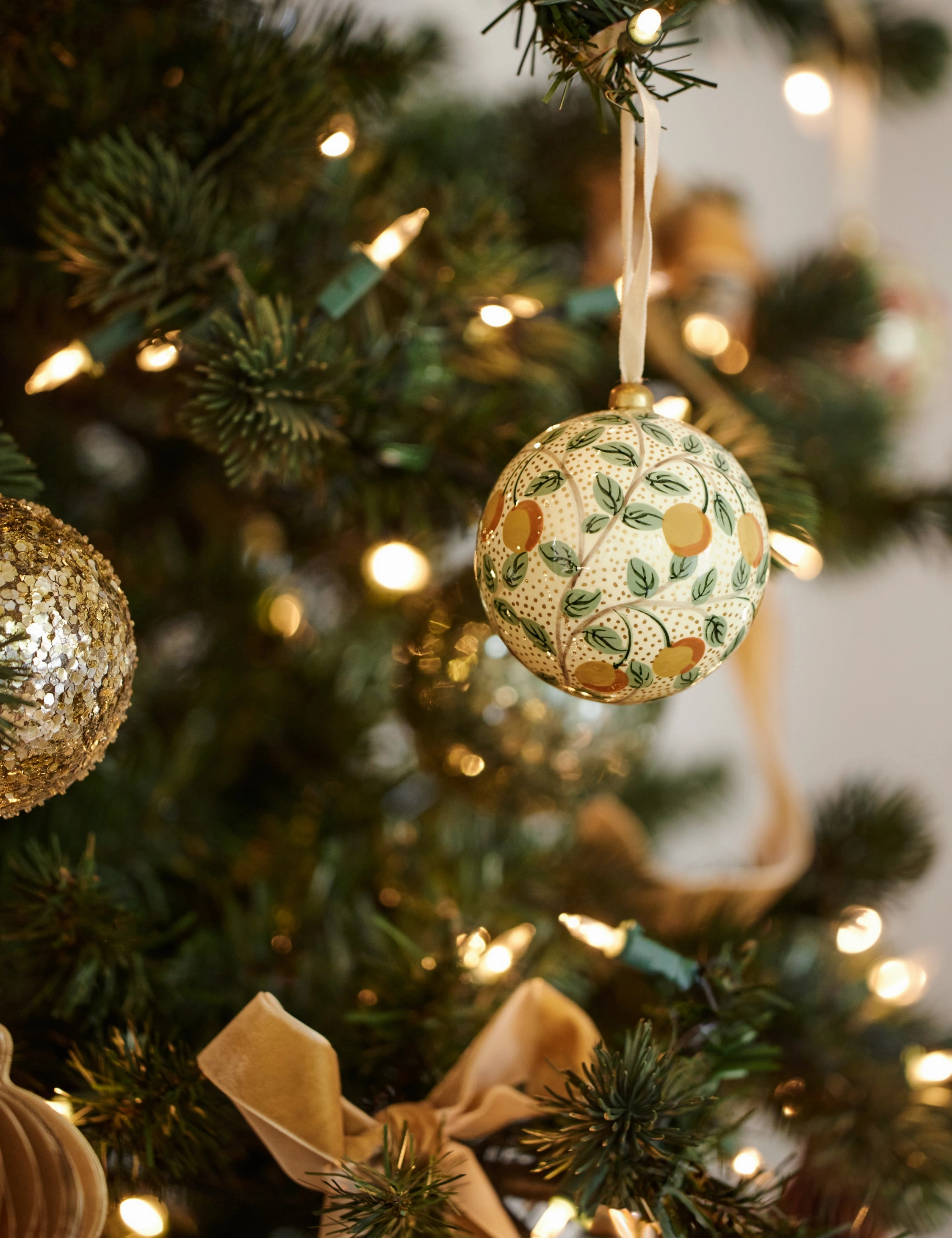 Joelle Ornaments (Set of 2)
