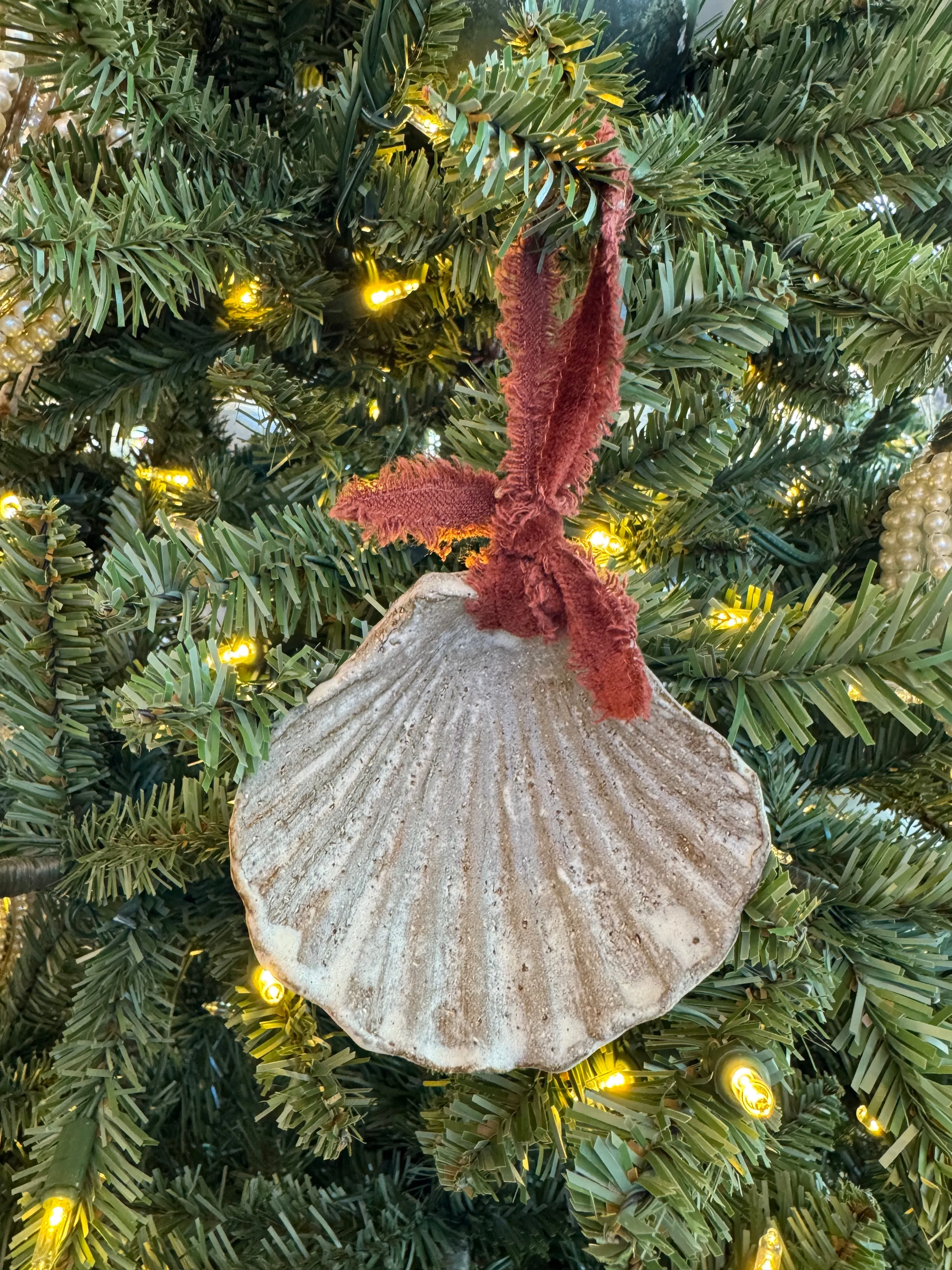Large Shell Ornament 