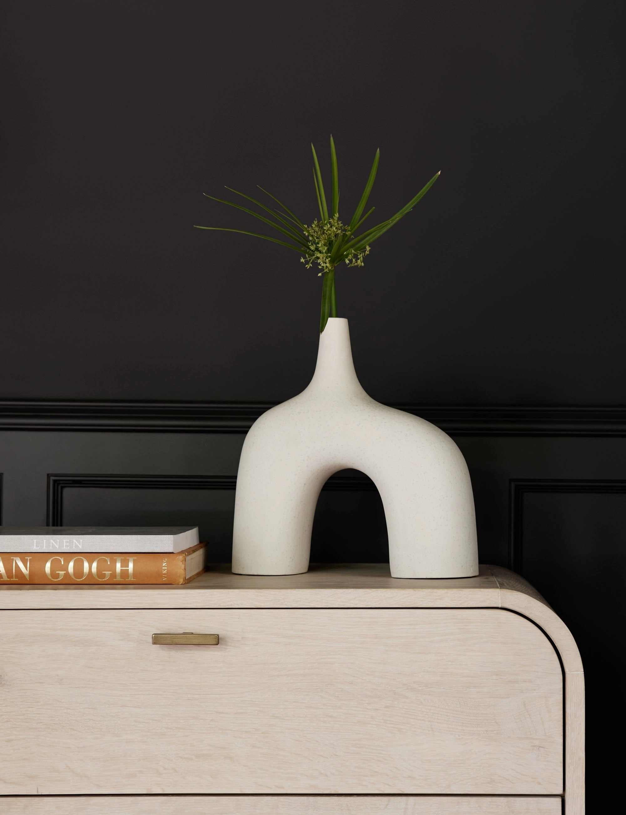 Leonor Decorative Vase
