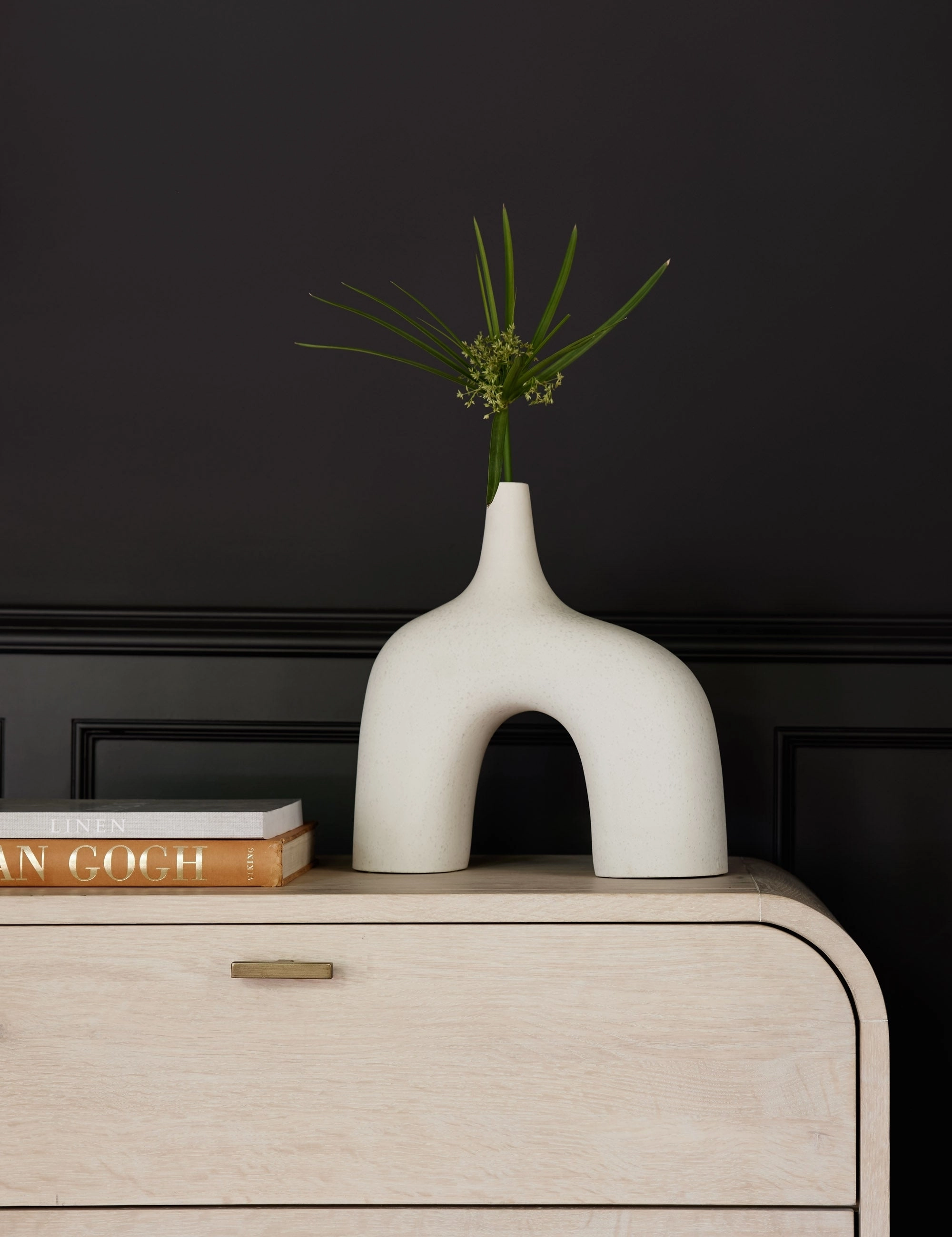 Leonor Decorative Vase