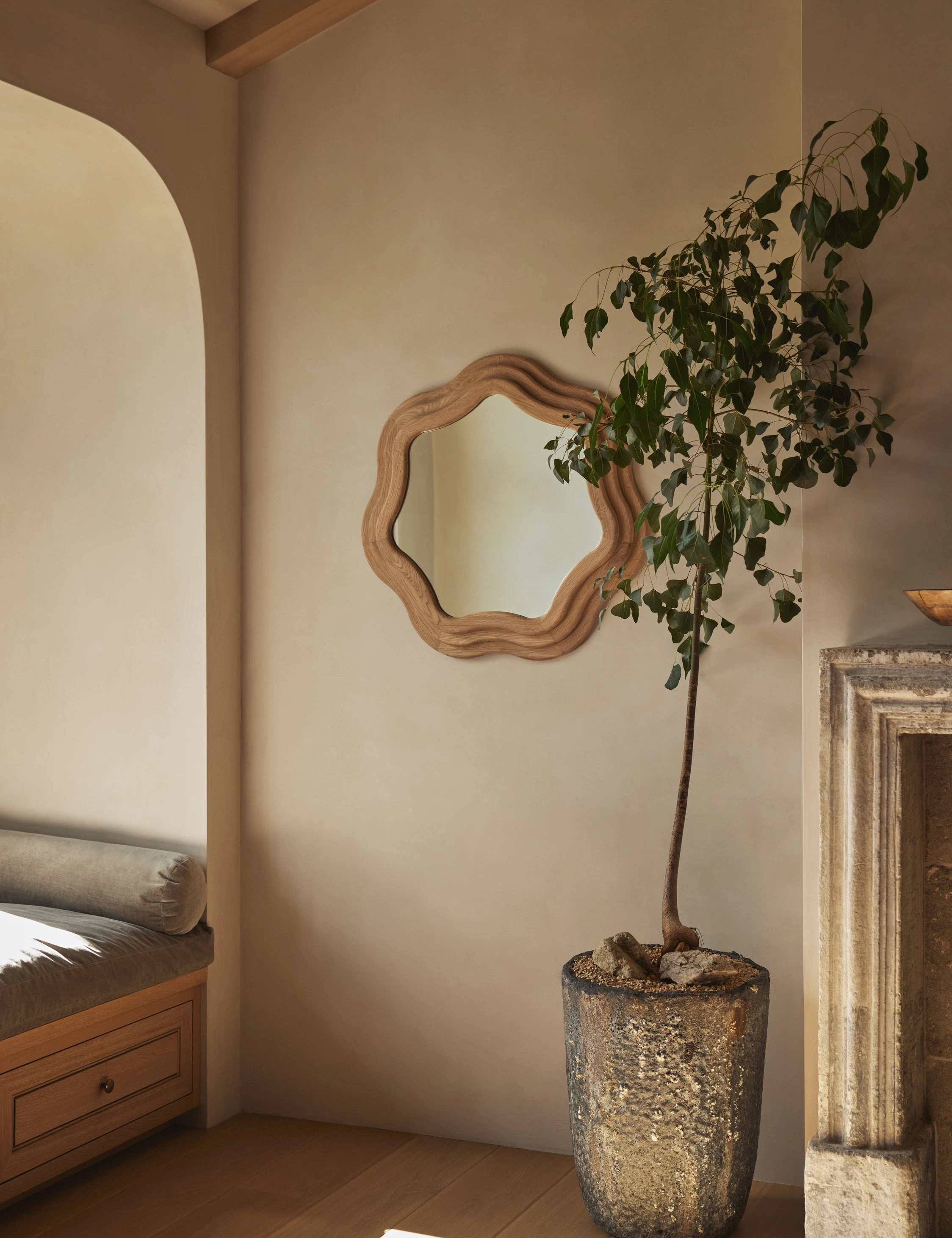 Lera Round Mirror 