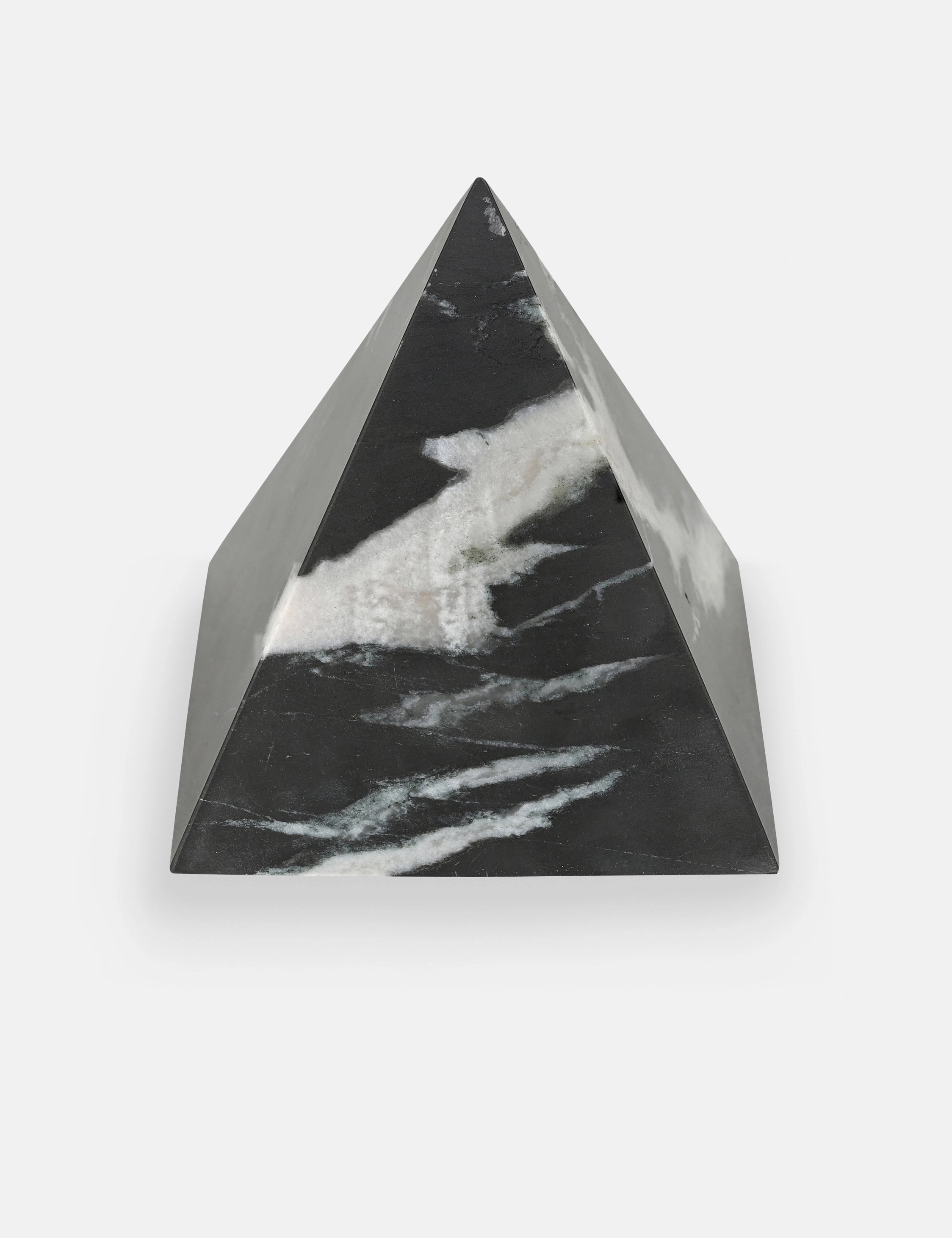 Liadan Marble Object