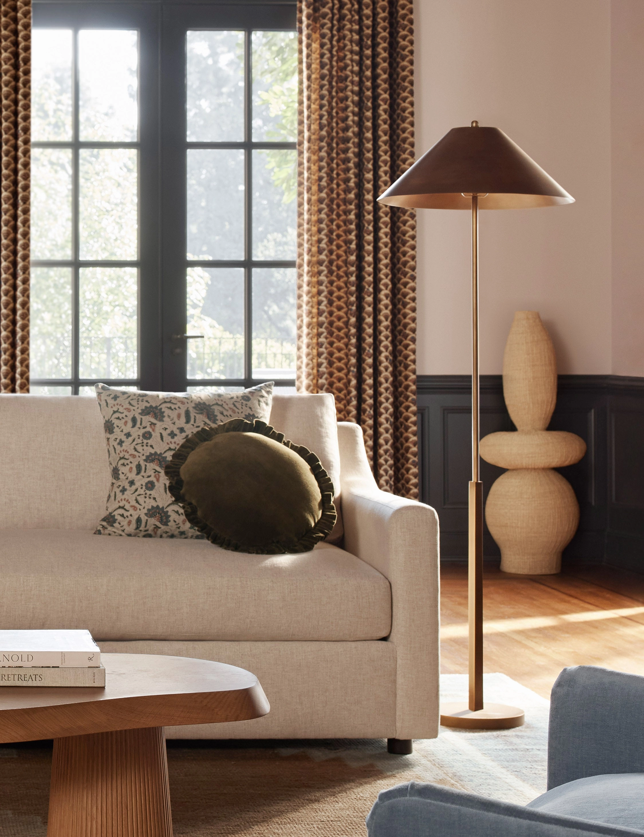 Lilia Decorative Floor Vase