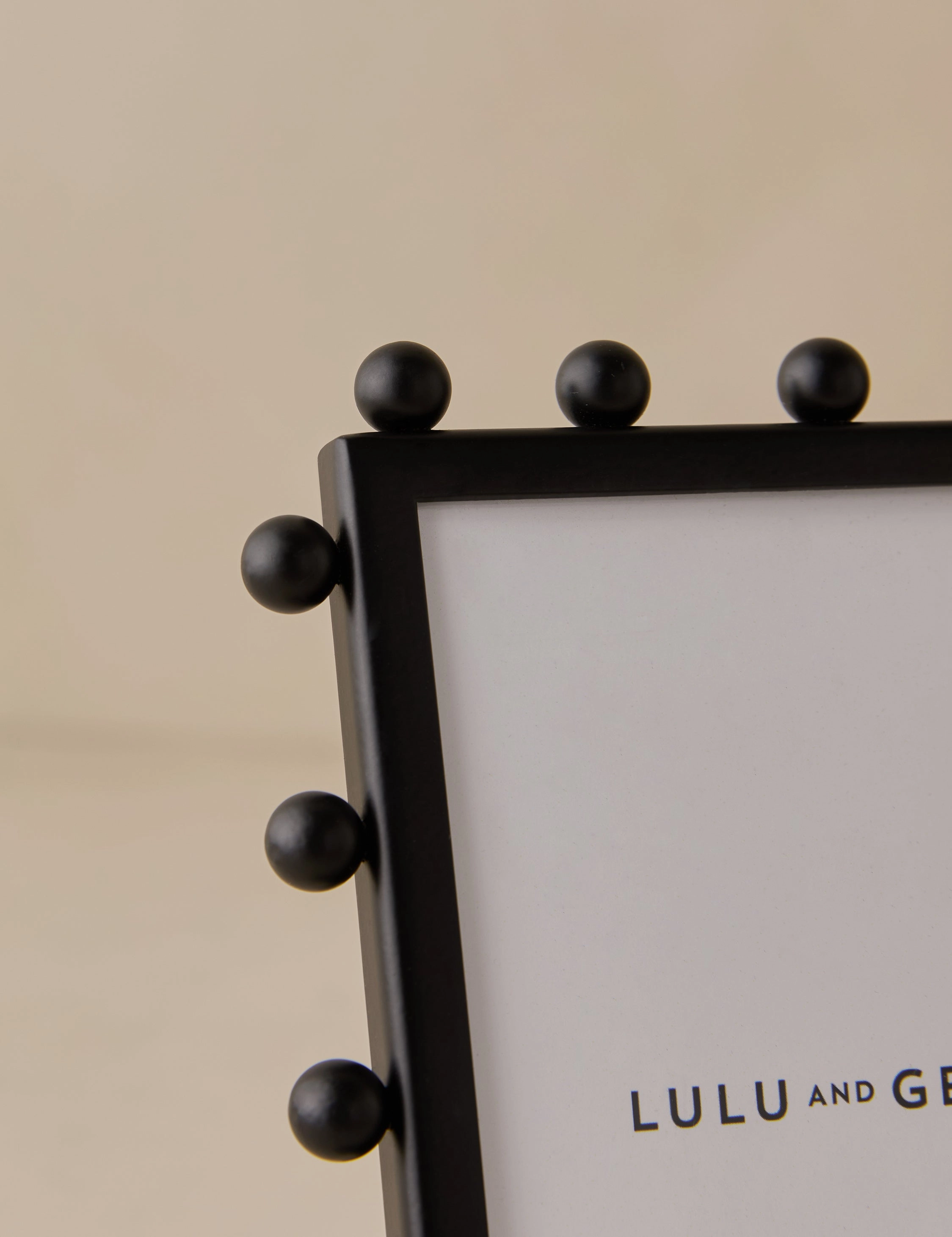 Lochlan Picture Frame