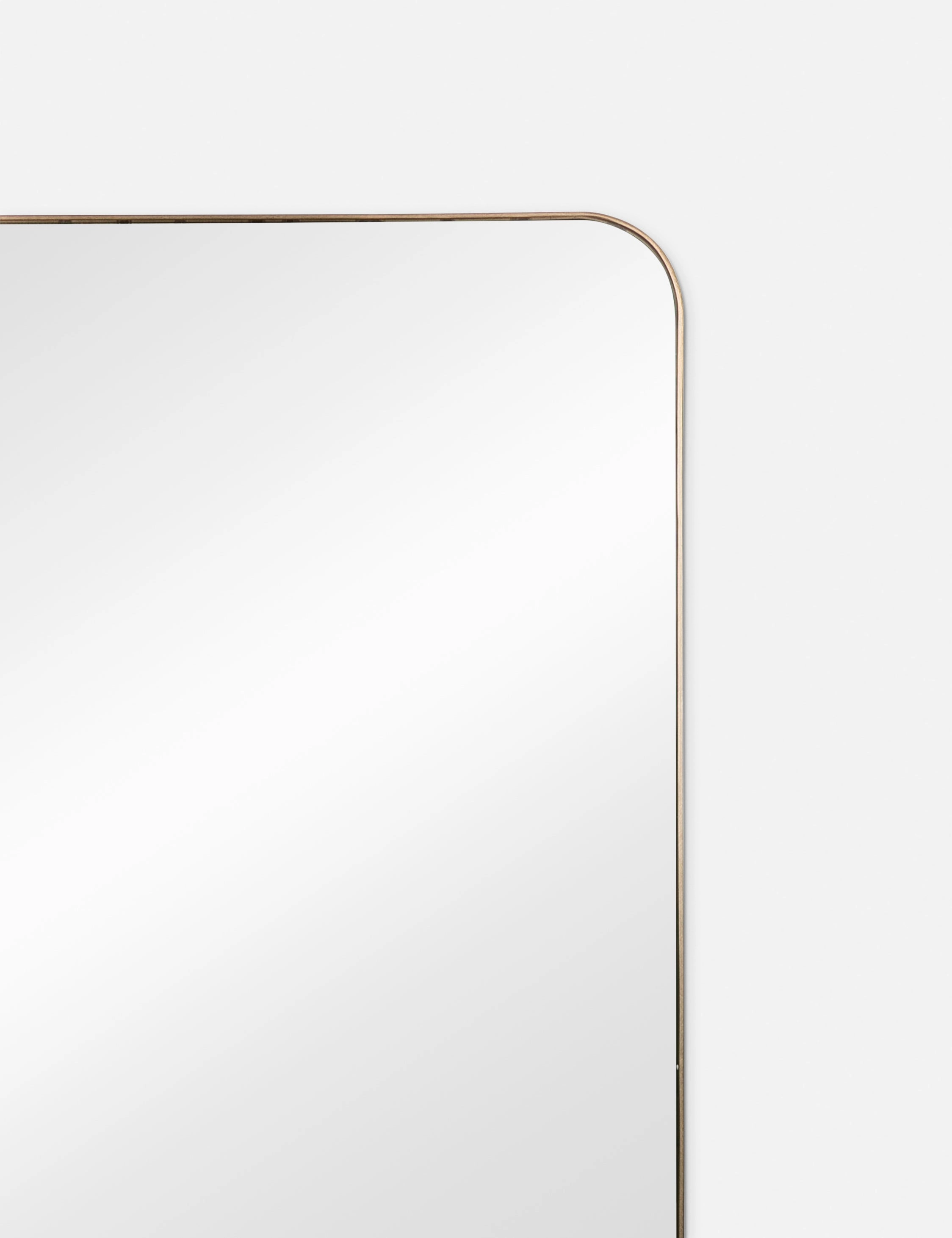 Lyta Mirror