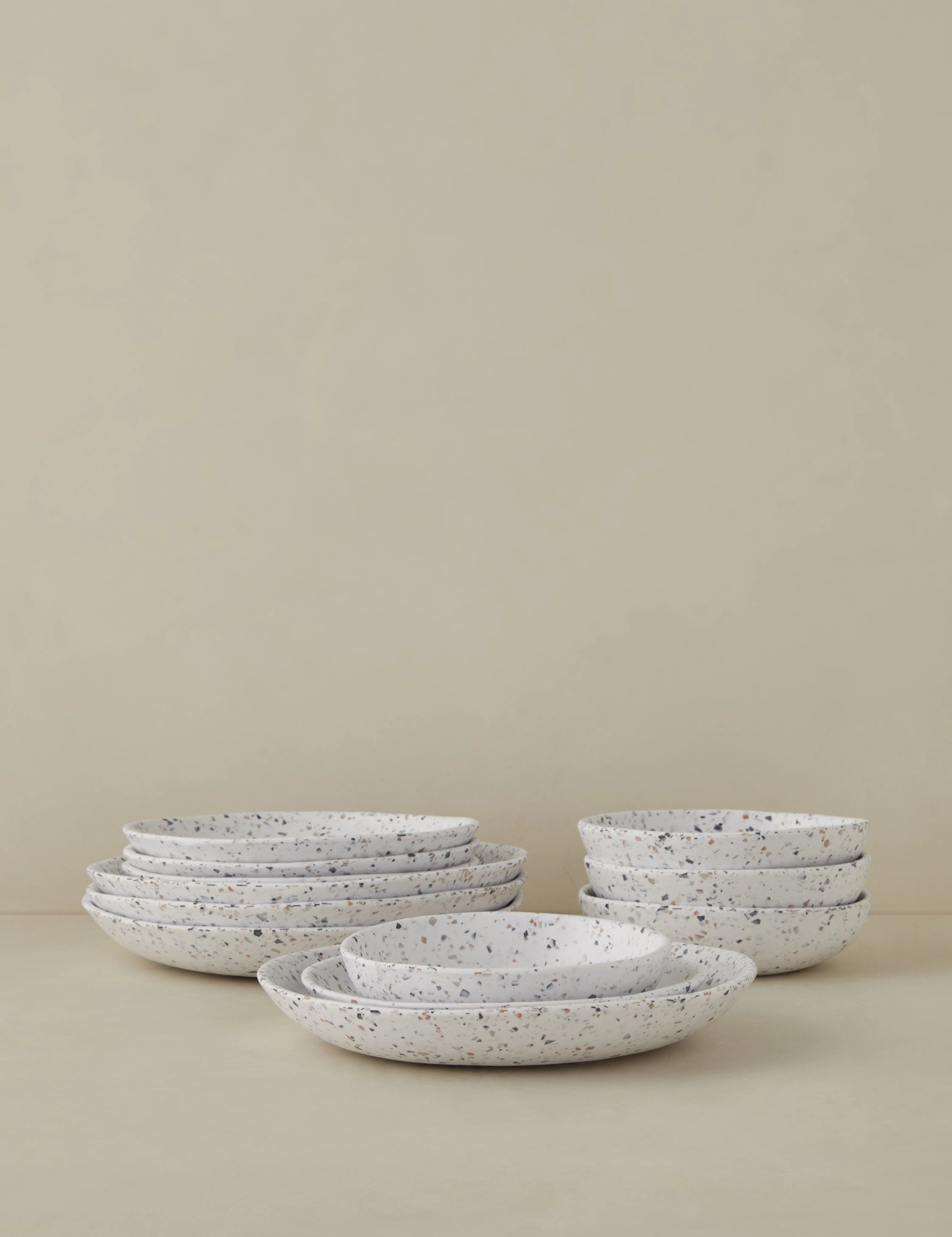 Madelle Recycled Melamine Dinnerware (12-Piece Set) 