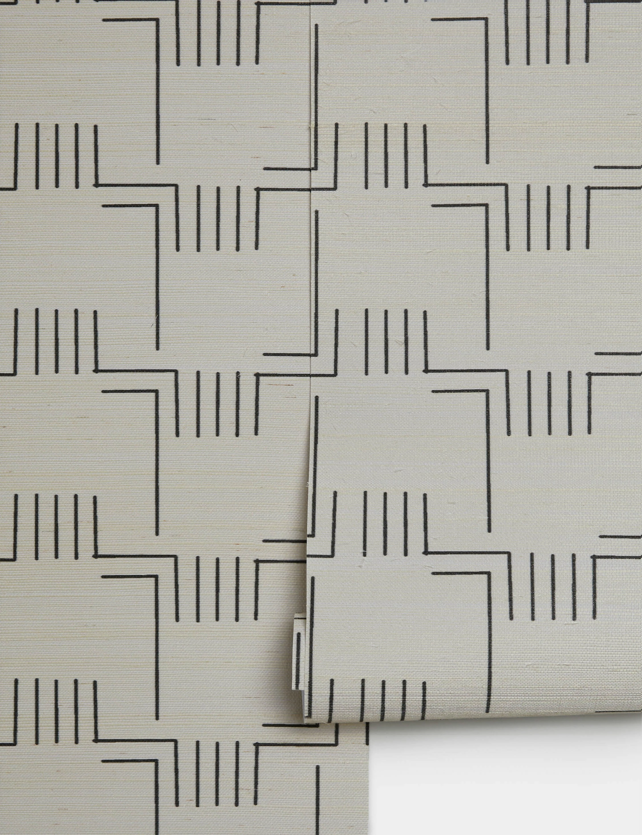 Mesa Grasscloth Wallpaper by lan Byrd 