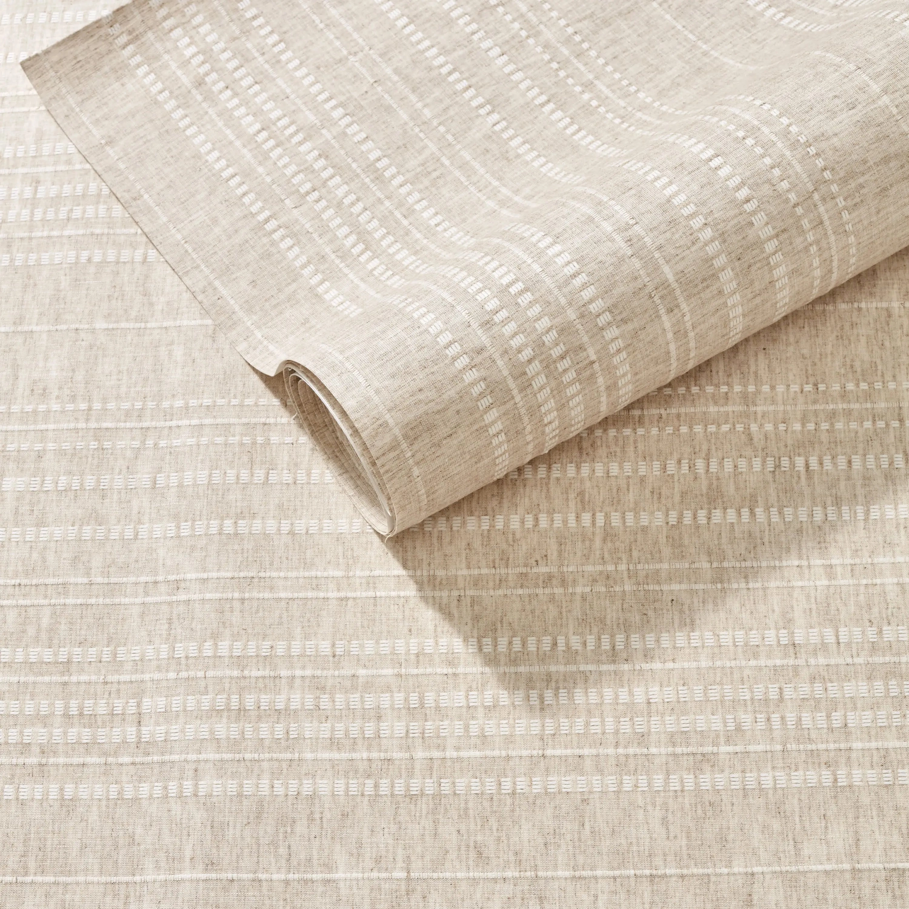 Mia Stripe Wallpaper