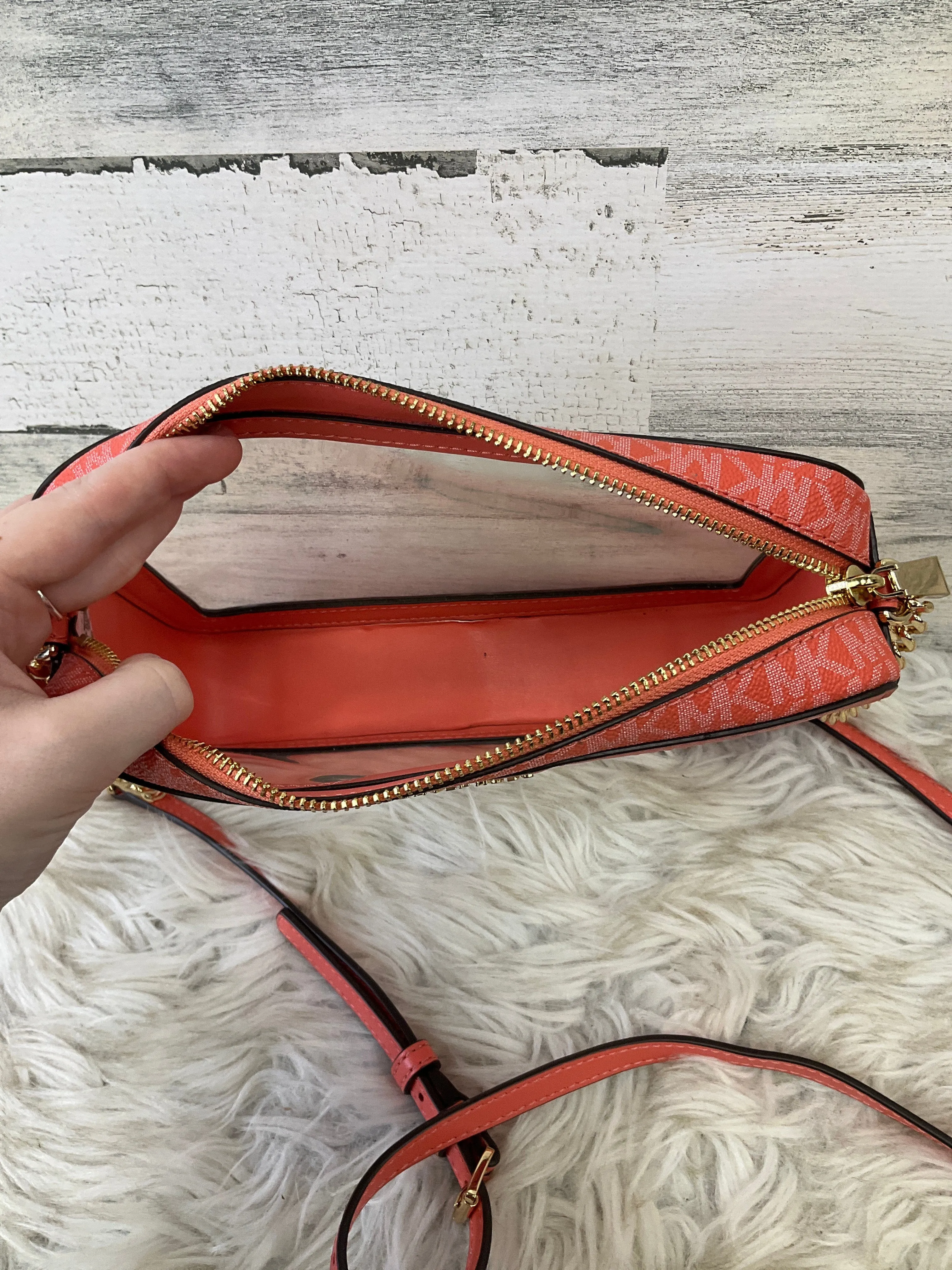Michael Kors Bags Crossbody Designer By Michael Kors, Size: Medium