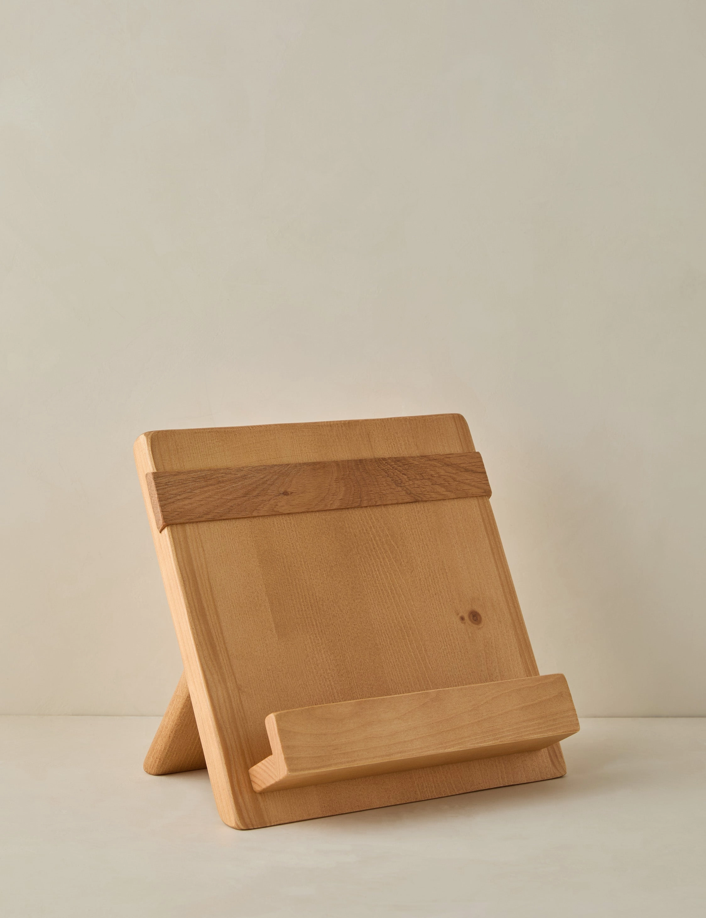 Mod Cookbook Holder by etHOME