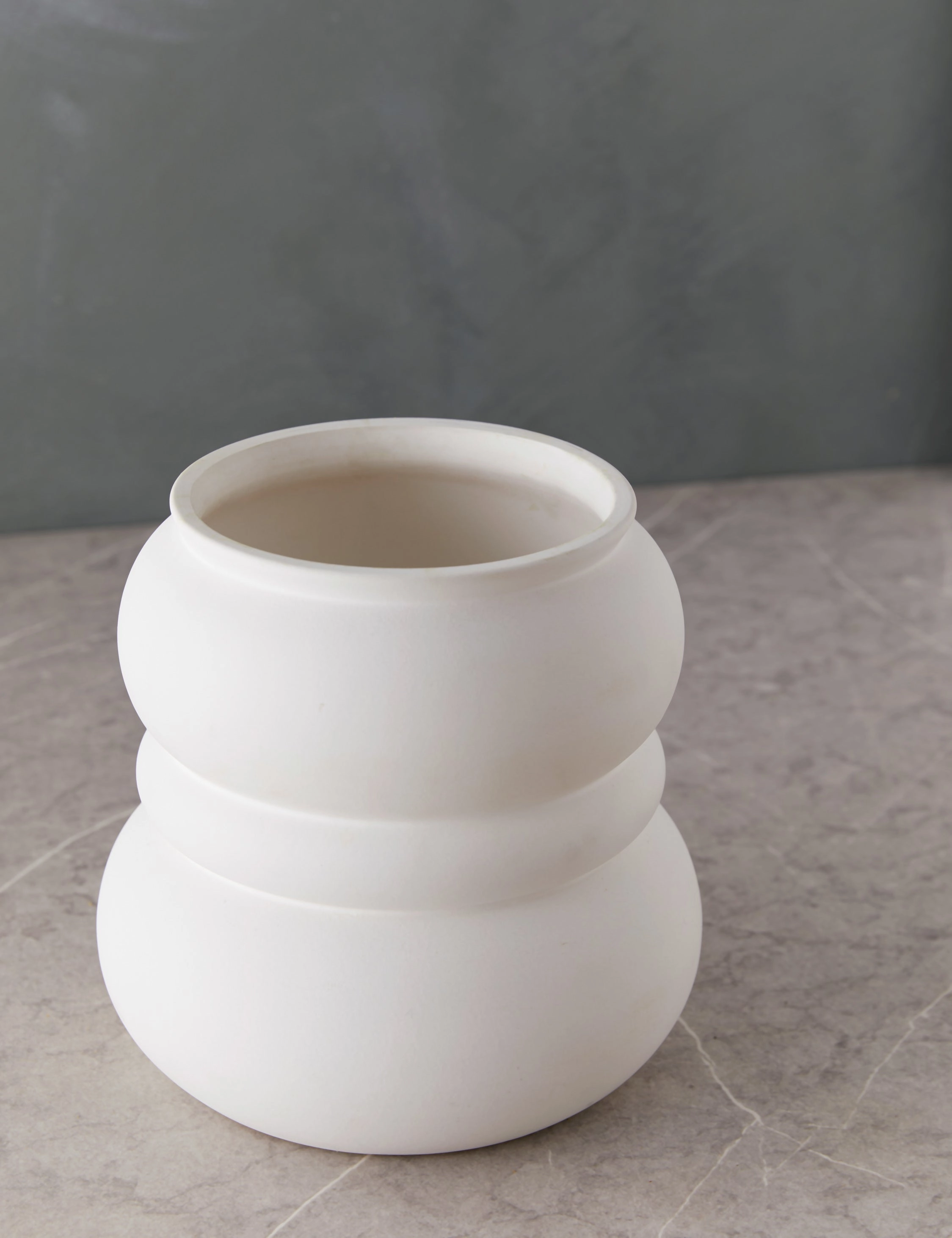 Naya Vase