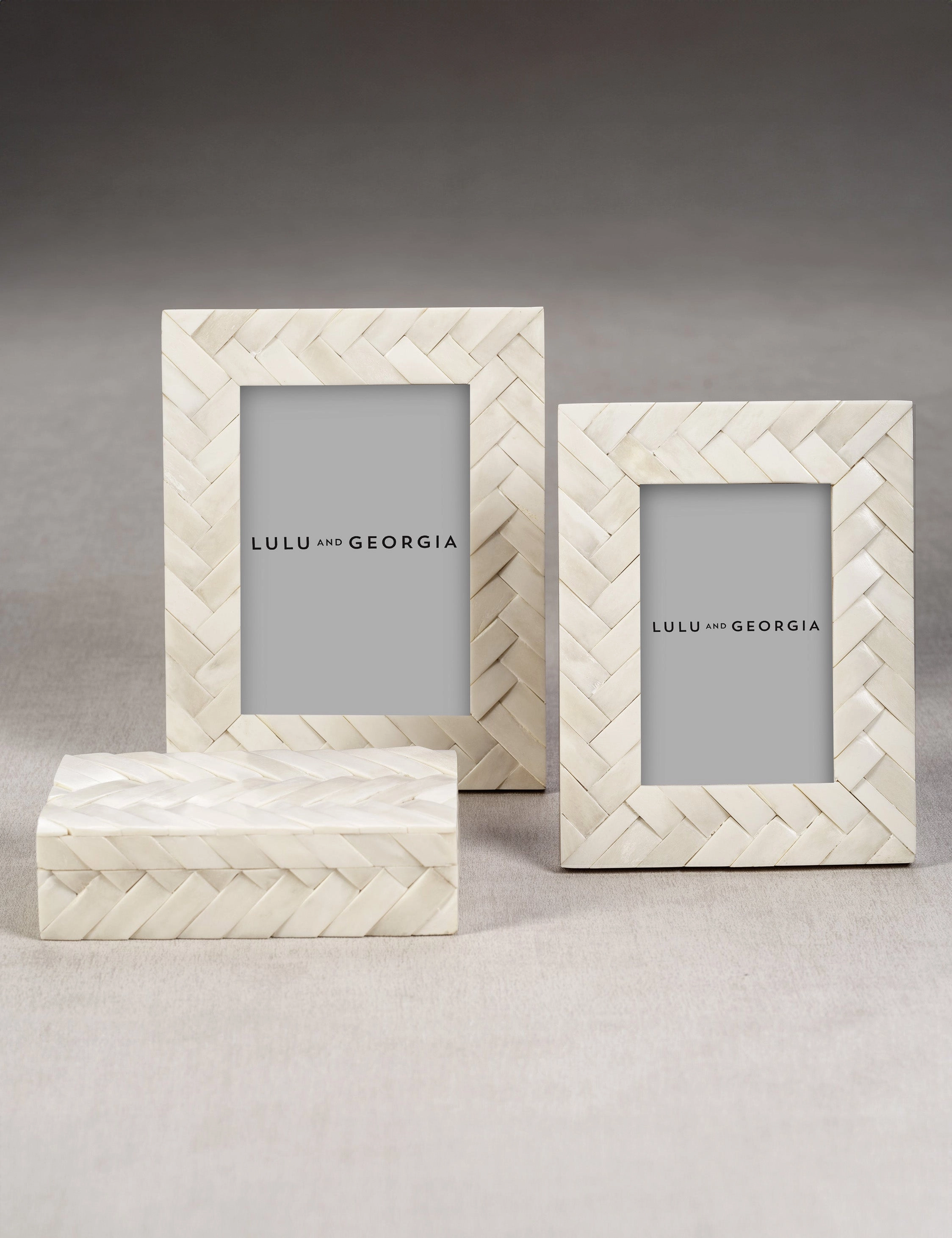 Netta Picture Frame
