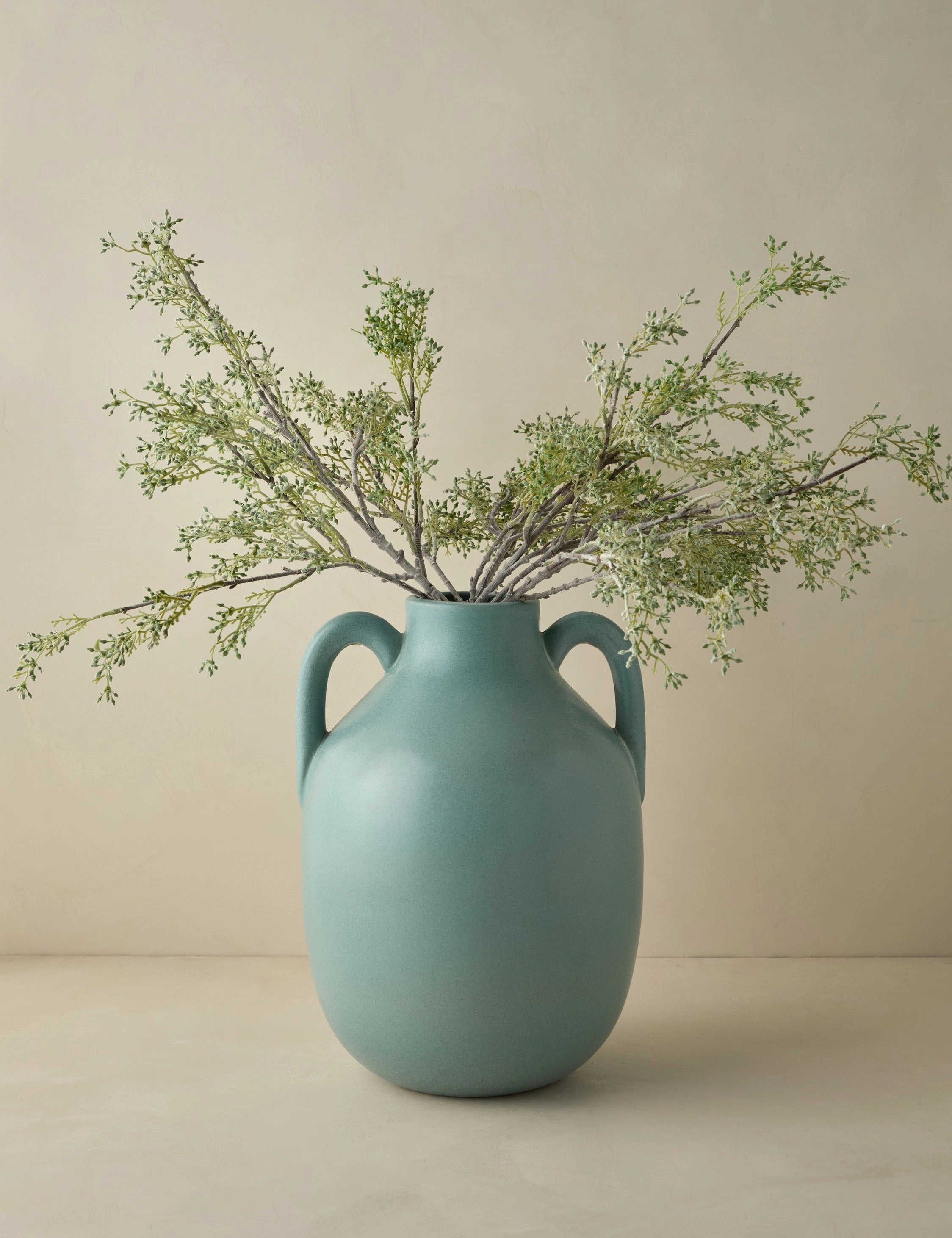 Niara Vase