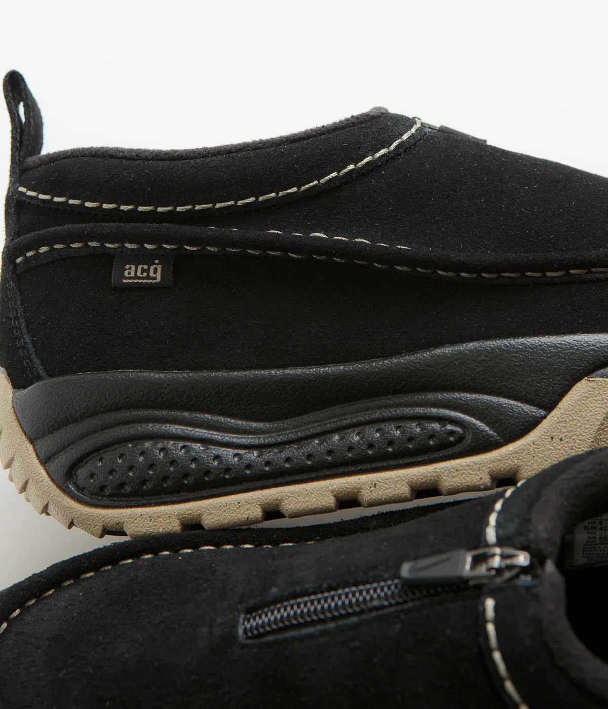 Nike ACG Izy Shoes - Black / Limestone - Black - Limestone Nike ACG Outdoor Clothing
