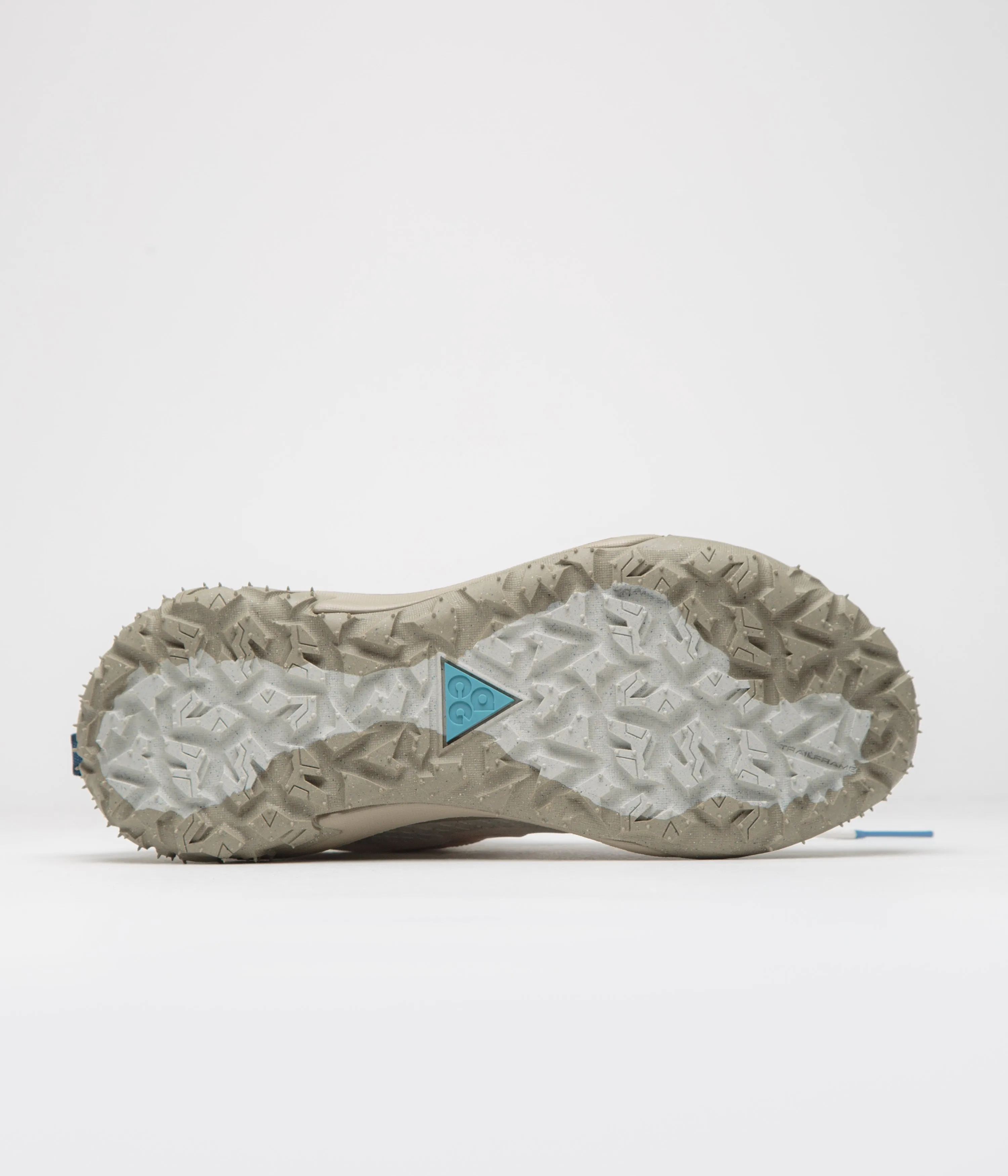 Nike ACG Mountain Fly 2 Low Shoes - Light Orewood Brown / Khaki - Light Bone Nike ACG Outdoor Clothing