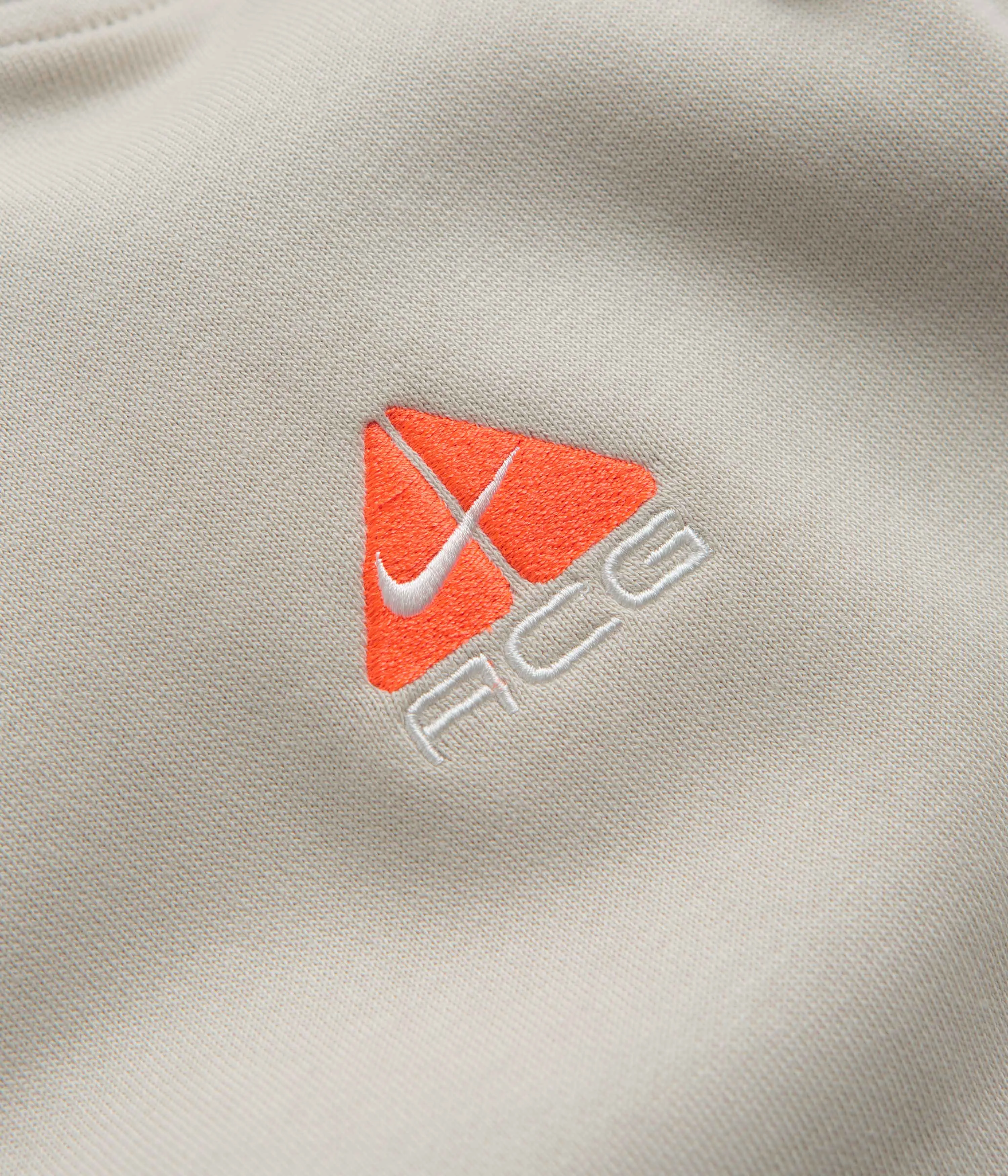 Nike ACG Therma-FIT Fleece Hoodie - Light Orewood Brown / Light Orewood Brown Nike ACG Outdoor Clothing