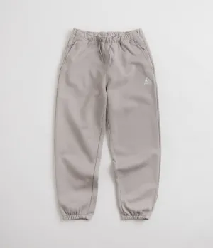 Nike ACG Tuff Fleece Lungs Pants - College Grey / Football Grey / Summit White Nike ACG Outdoor Clothing