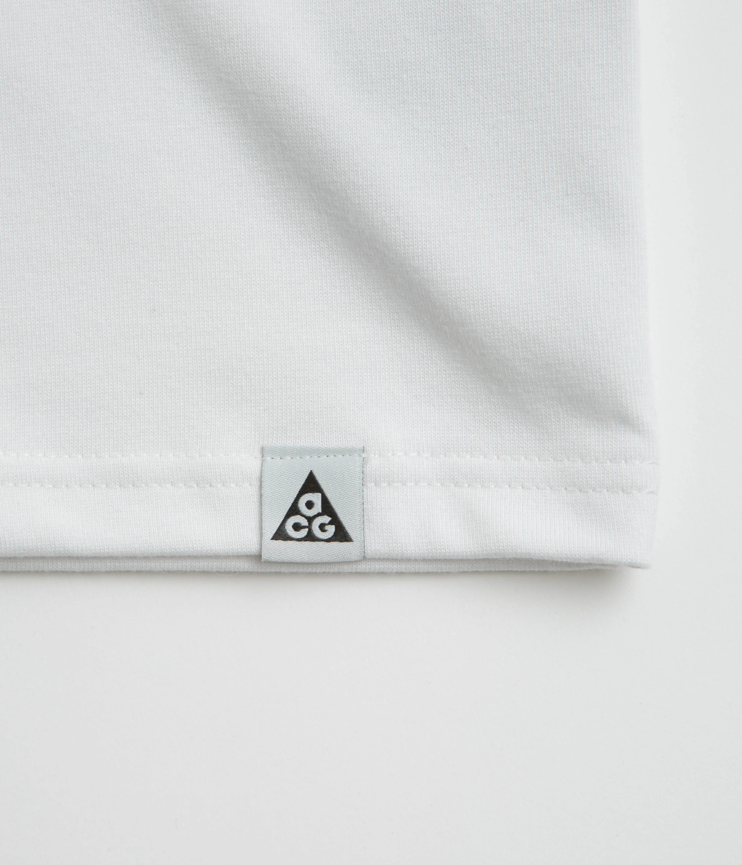 Nike ACG Walk Tree T-Shirt - Summit White Nike ACG Outdoor Clothing