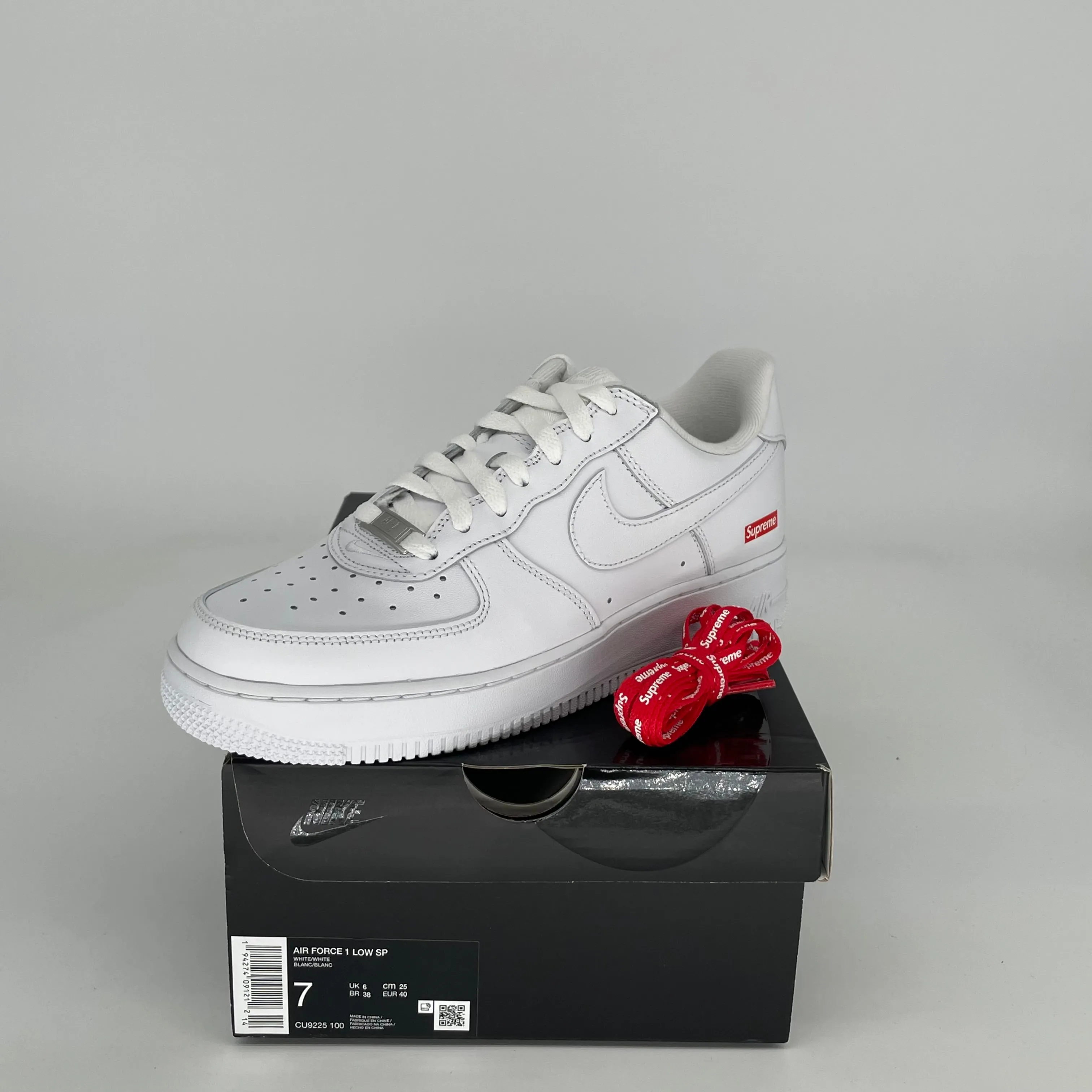 NIKE AIR FORCE 1 LOW SUPREME WHITE SIZE 7 CU9225-100