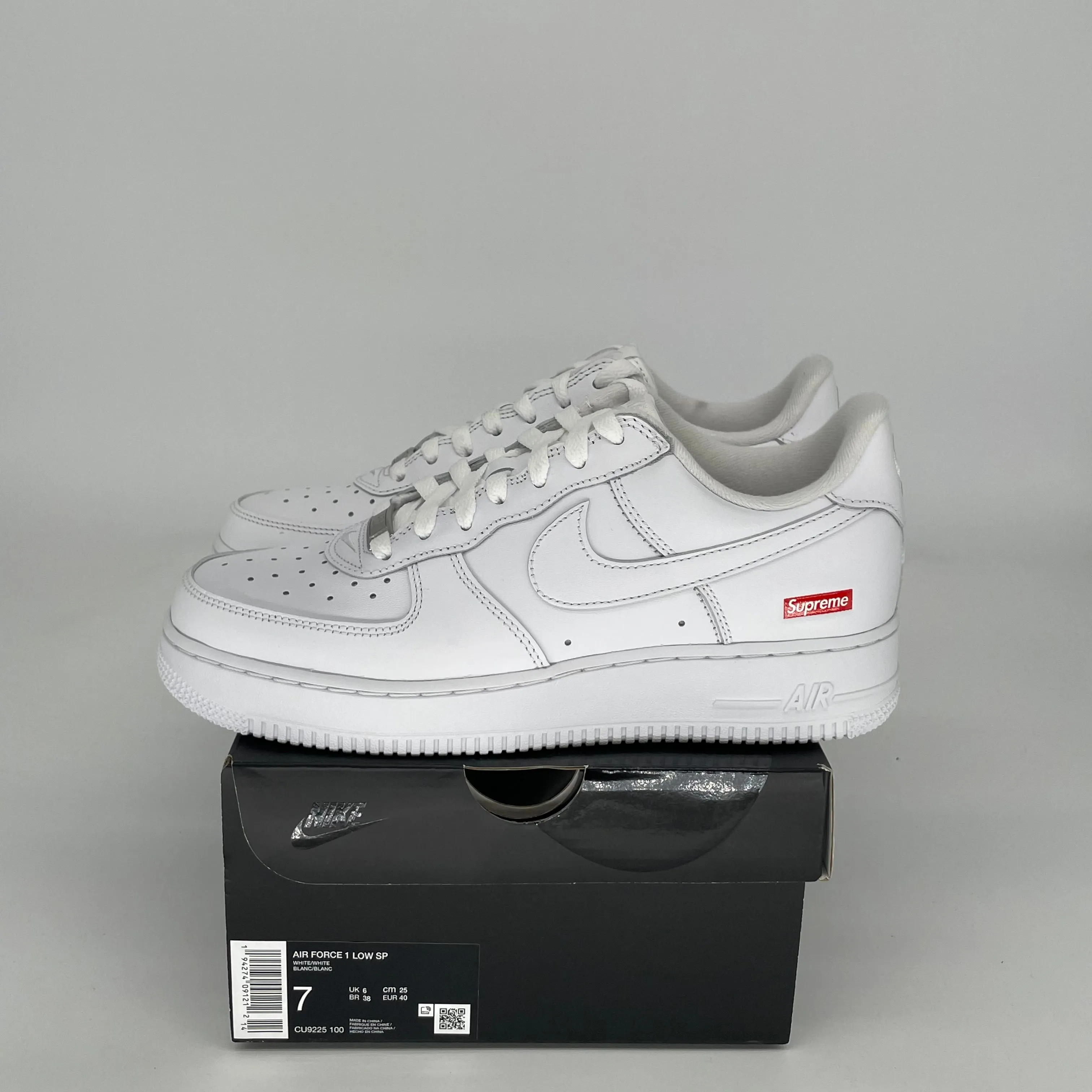 NIKE AIR FORCE 1 LOW SUPREME WHITE SIZE 7 CU9225-100