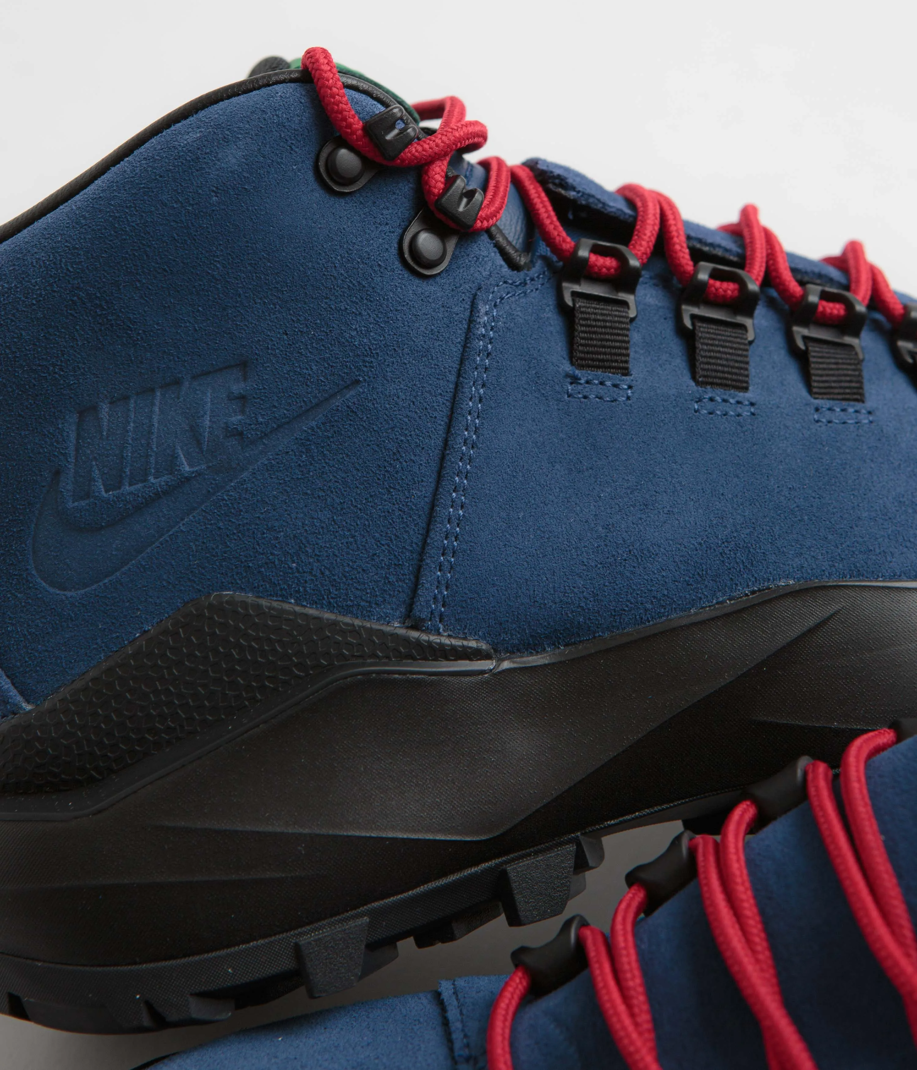 Nike Cygnal Shoes - Navy / Pine Green - Gym Red - Black Nike ACG Outdoor Clothing