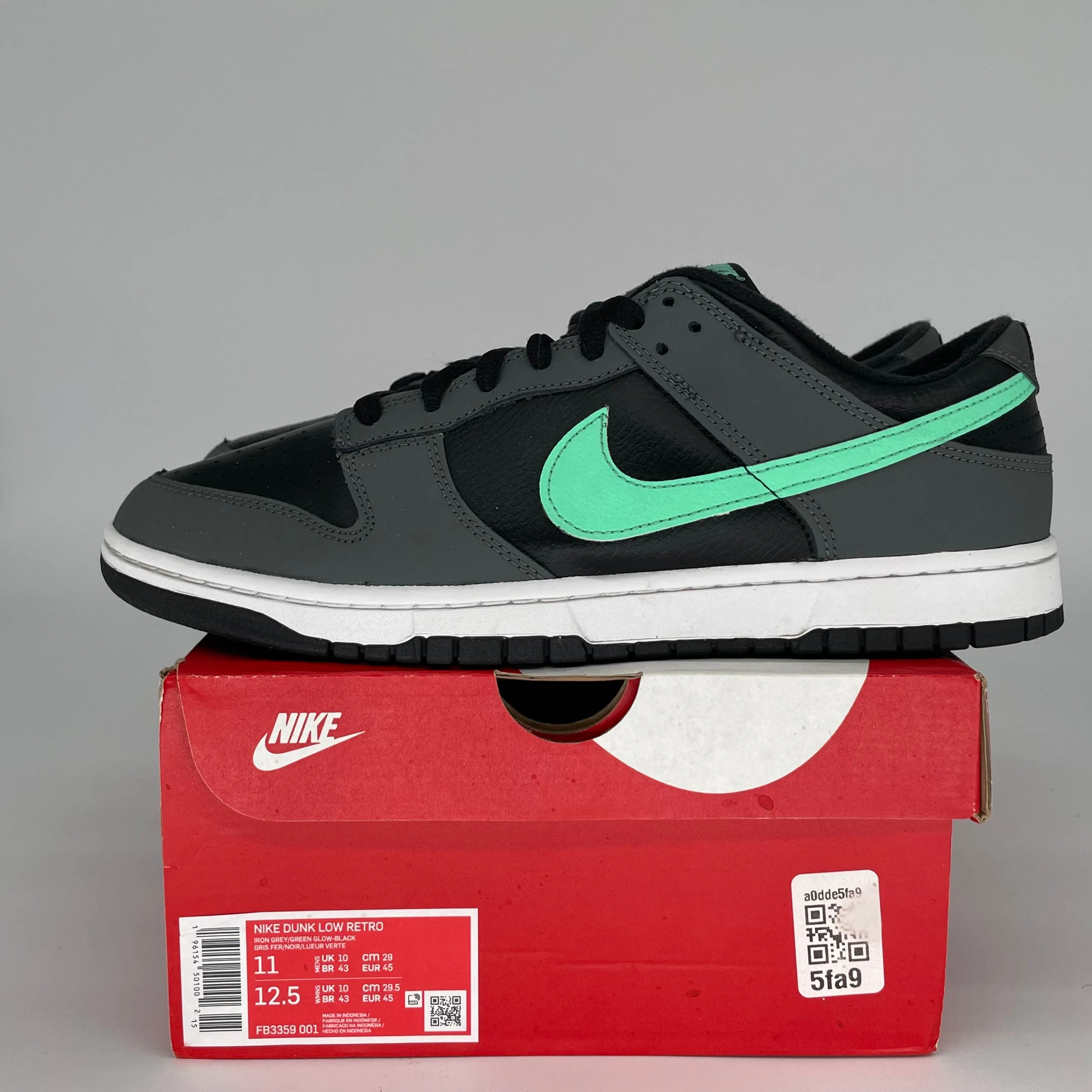 NIKE DUNK LOW GREEN GLOW SIZE 11 FB3359-001