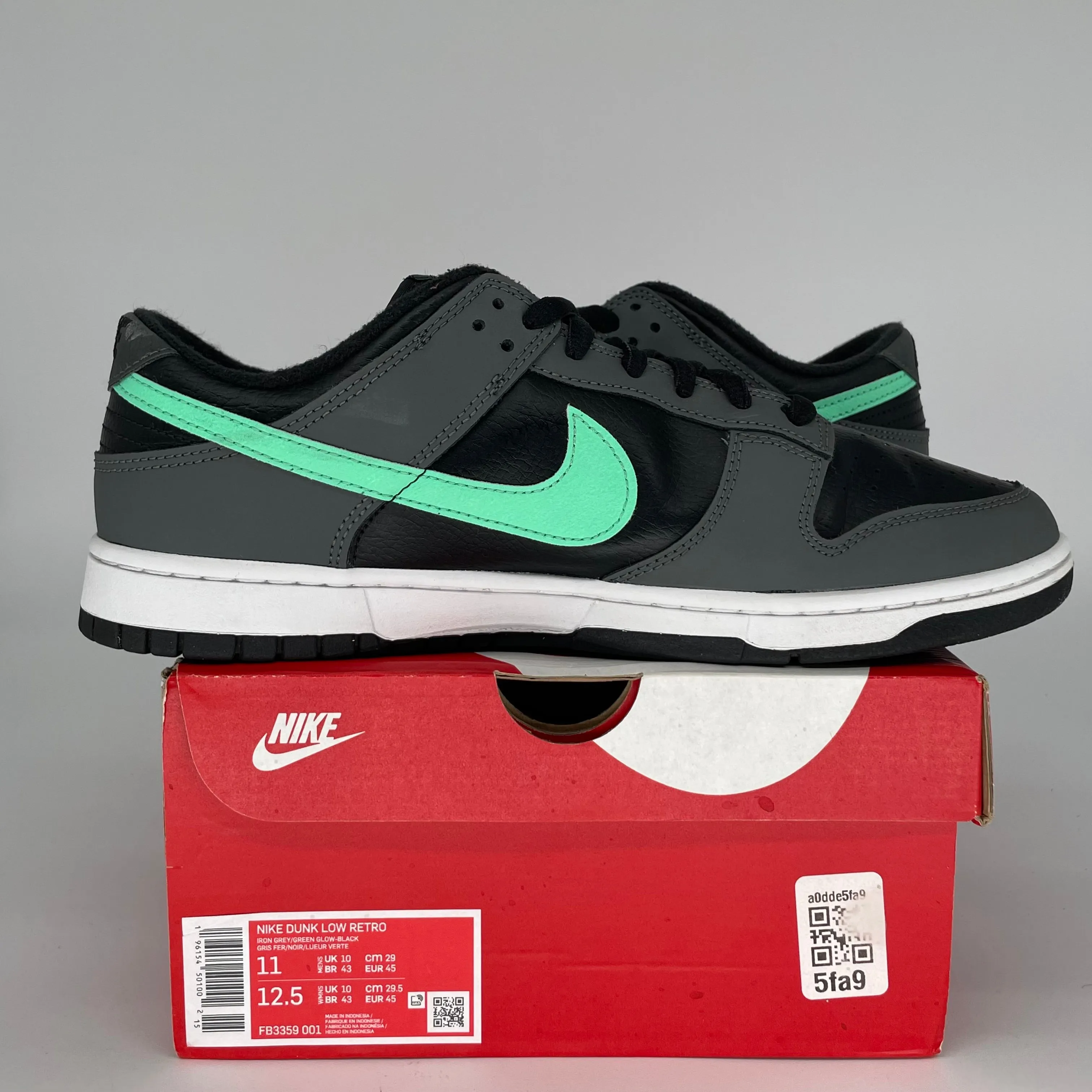 NIKE DUNK LOW GREEN GLOW SIZE 11 FB3359-001