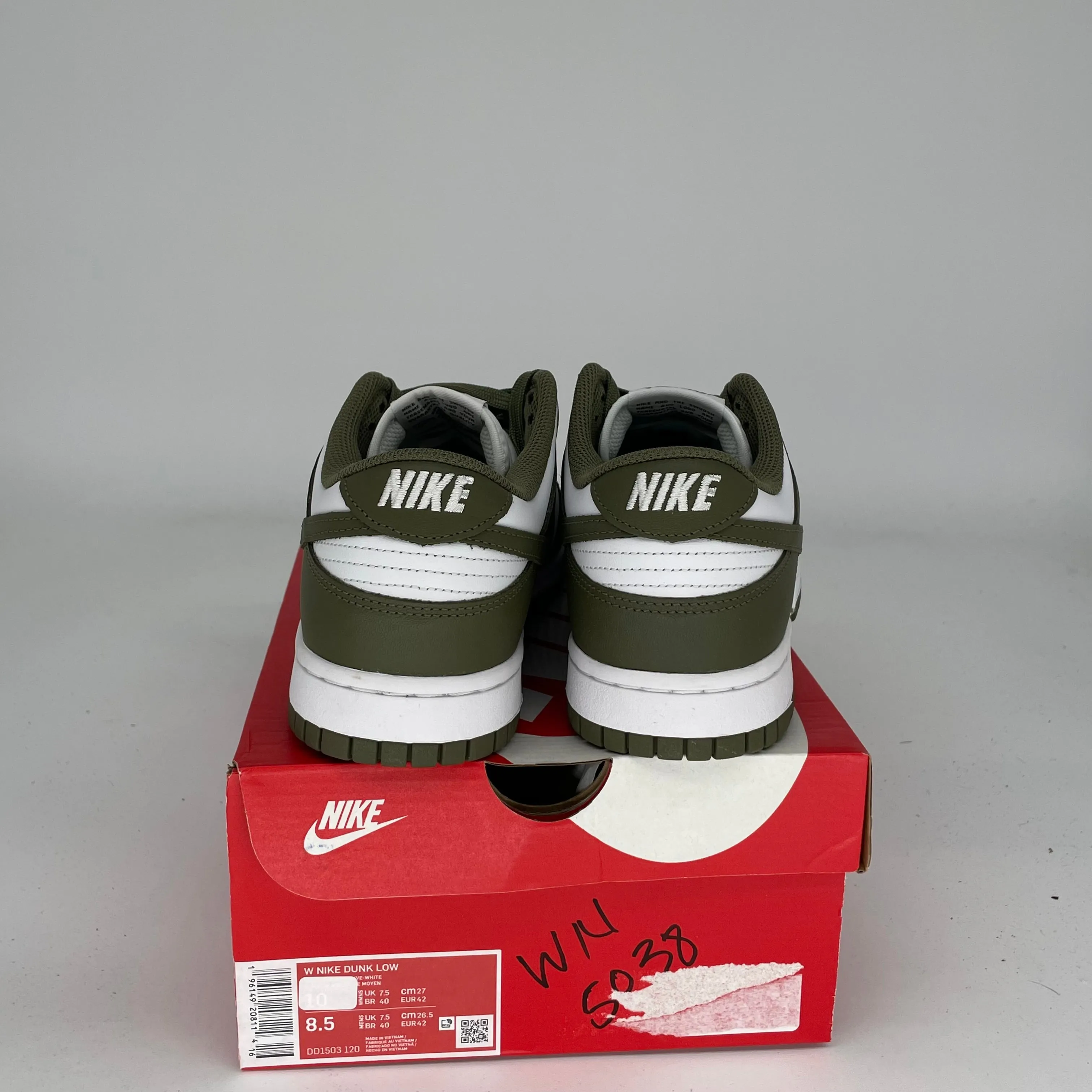 NIKE DUNK LOW MEDIUM OLIVE W SIZE 8.5/10W DD1503-120