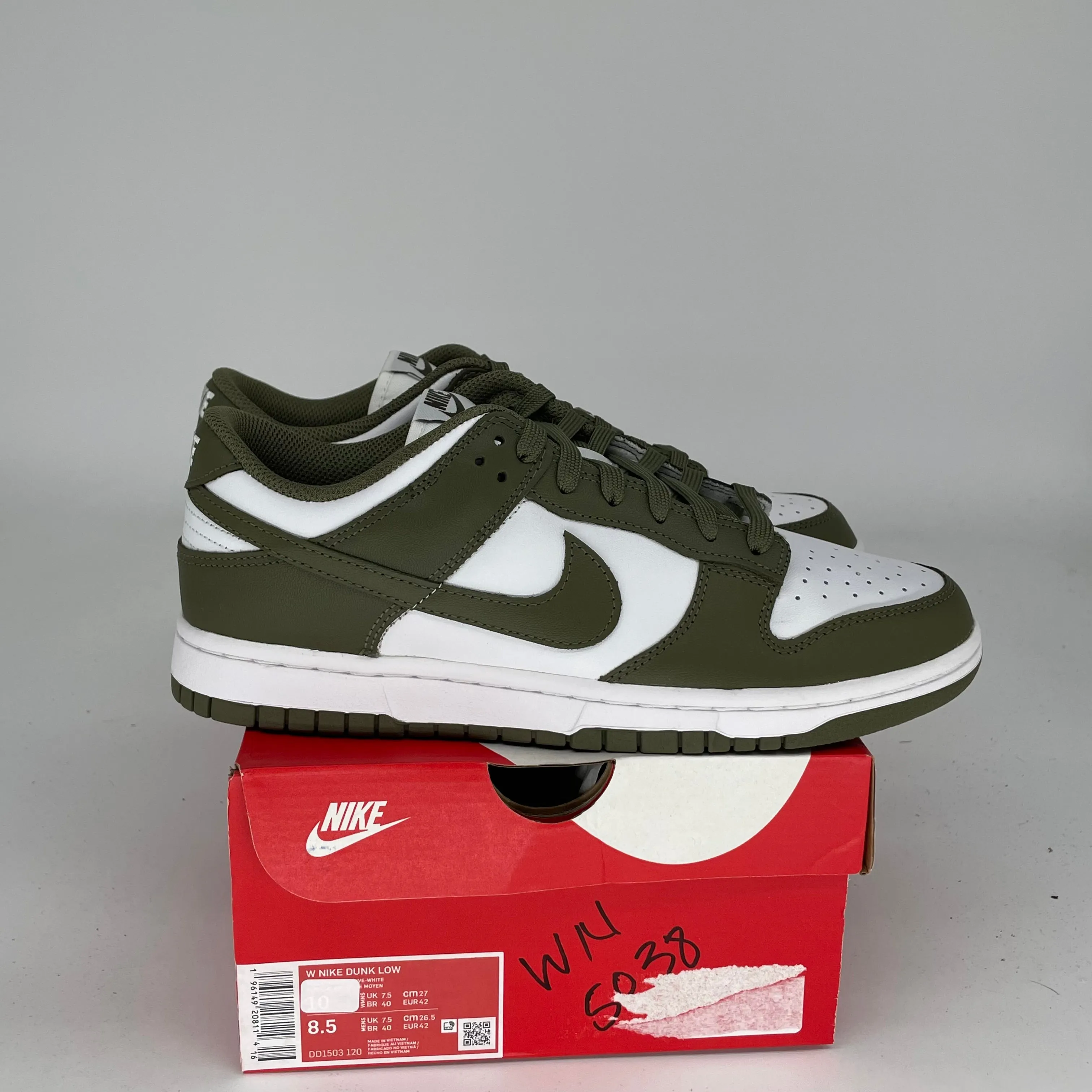 NIKE DUNK LOW MEDIUM OLIVE W SIZE 8.5/10W DD1503-120