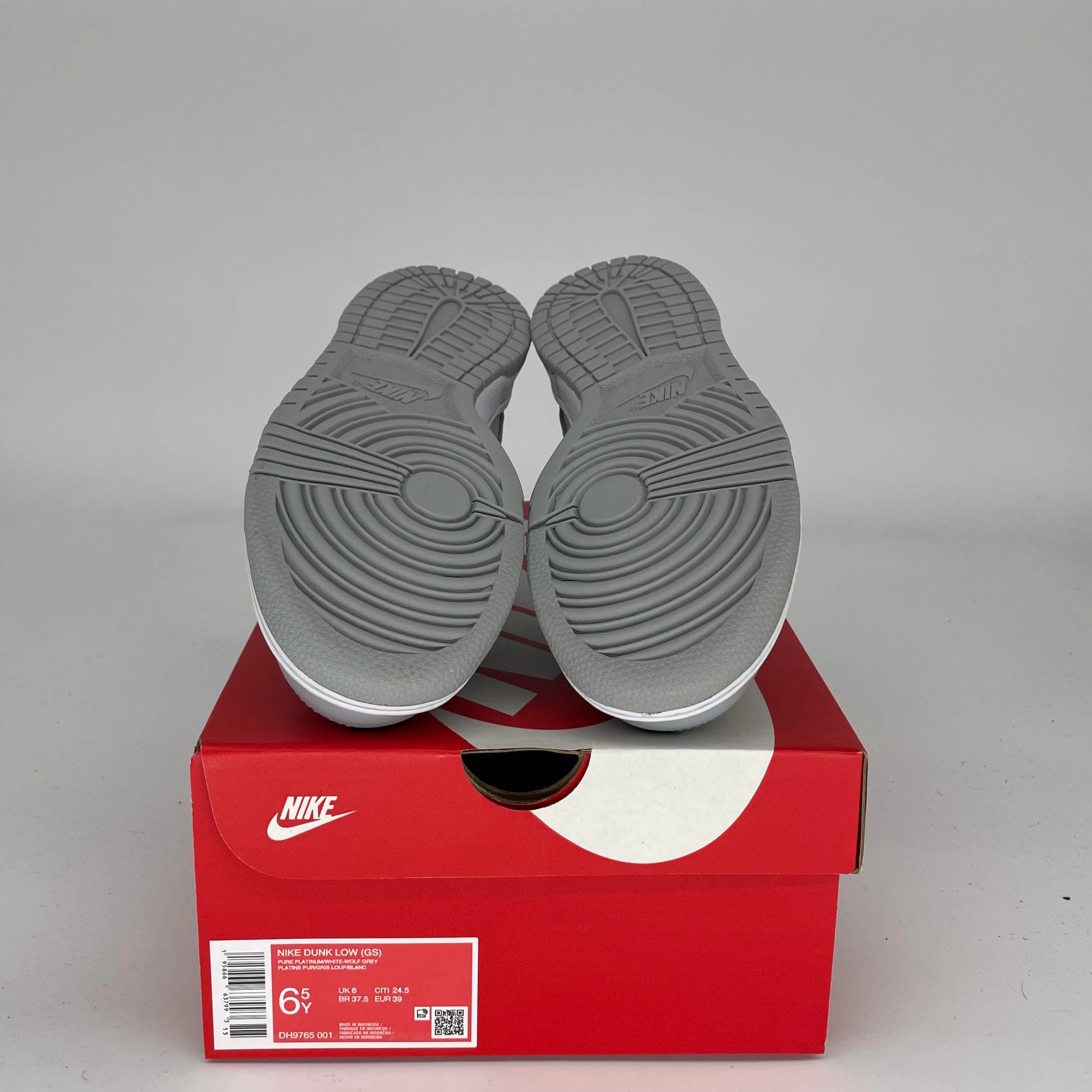 NIKE DUNK LOW TWO TONED GREY SIZE 6.5Y DH9765-001