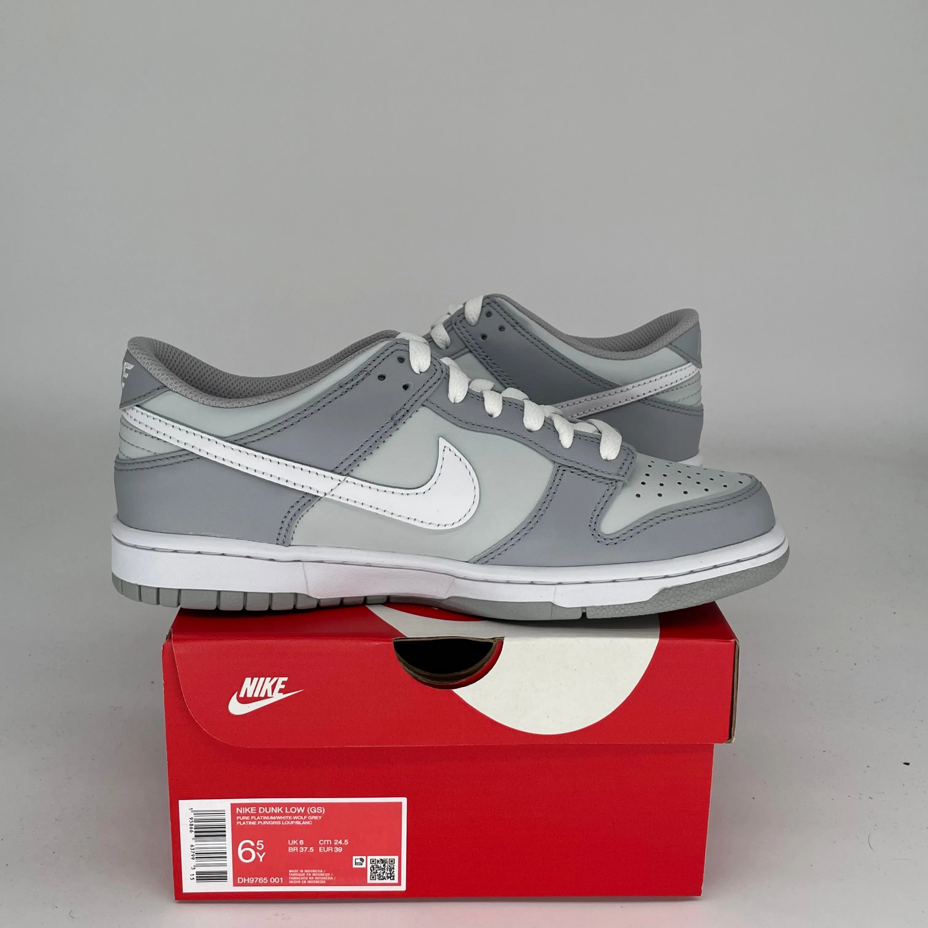 NIKE DUNK LOW TWO TONED GREY SIZE 6.5Y DH9765-001