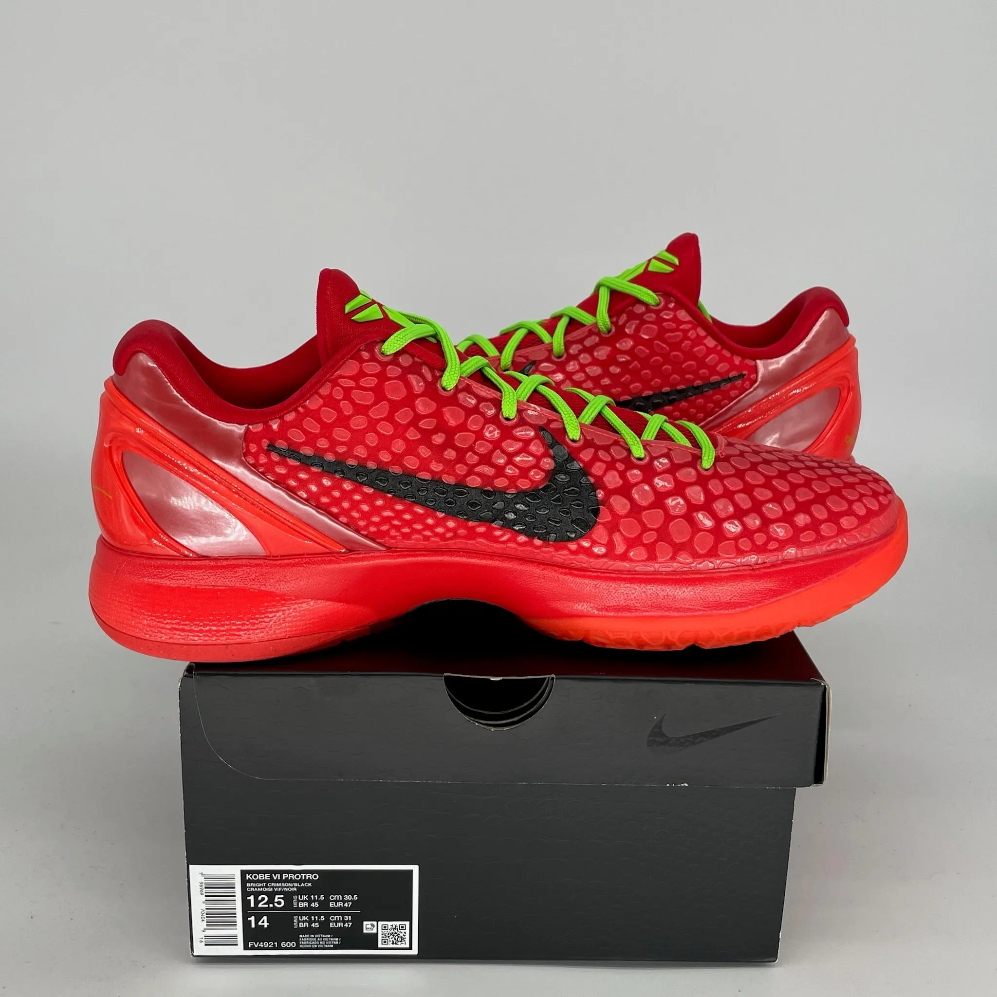 NIKE KOBE 6 PROTRO REVERSE GRINCH SIZE 12.5 FV4921-600