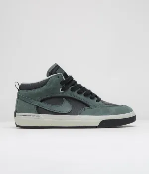 Nike SB React Leo Shoes - Vintage Green / Vintage Green - Black Nike SB Clothing