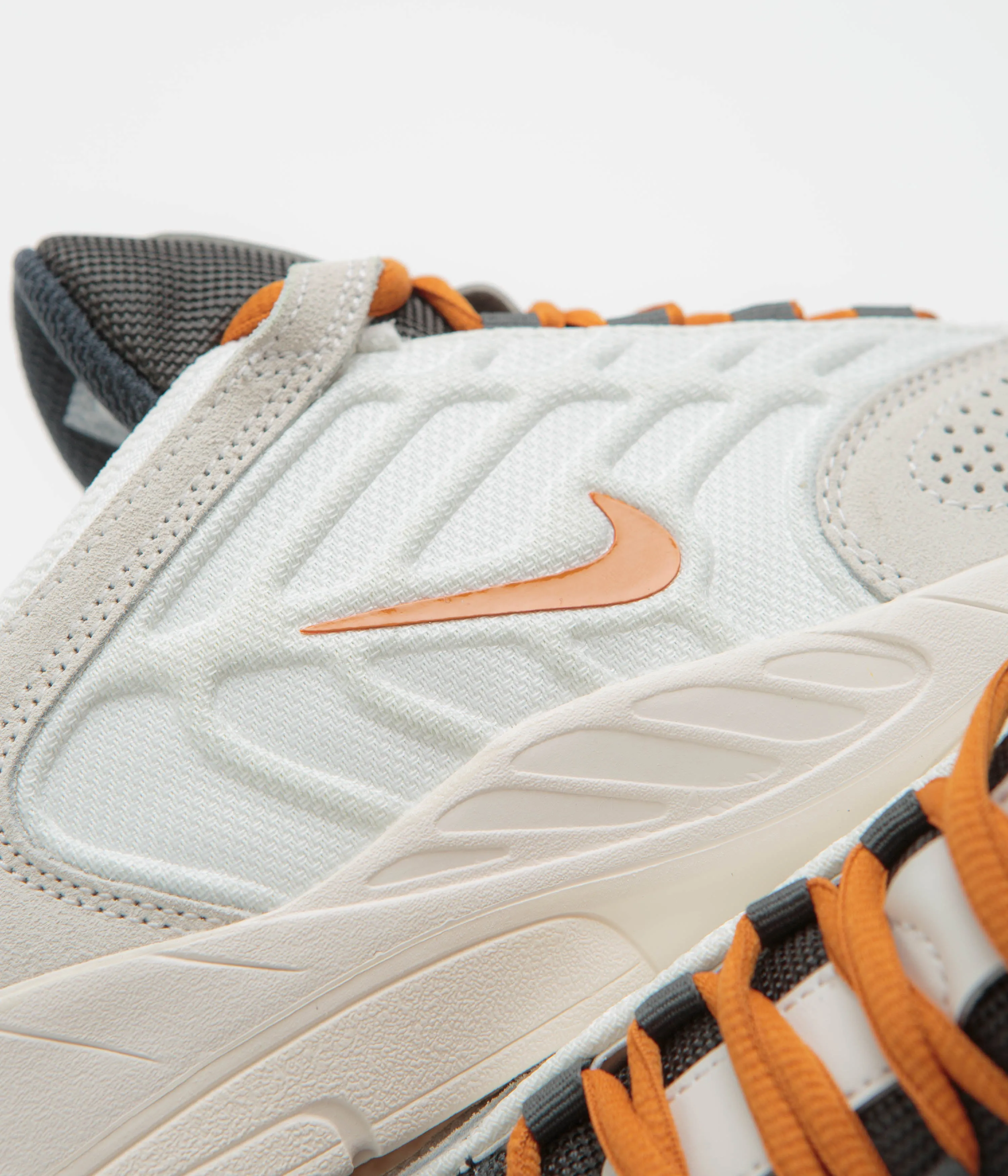 Nike SB Vertebrae Shoes - Summit White / Monarch - Phantom Nike SB Clothing