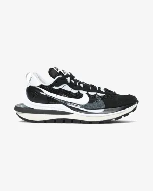 NIKE X SACAI VAPORWAFFLE BLACK WHITE -