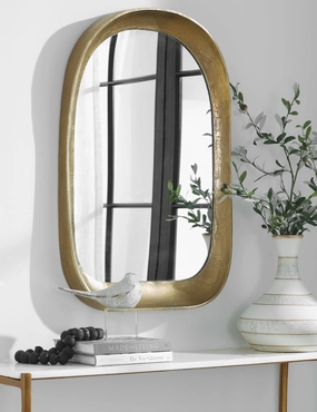 Nylah Mirror 