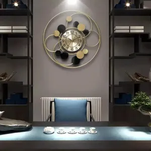 OMFER WALL CLOCK 