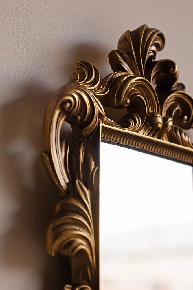 Ornamental Wall Shelf with Mirror