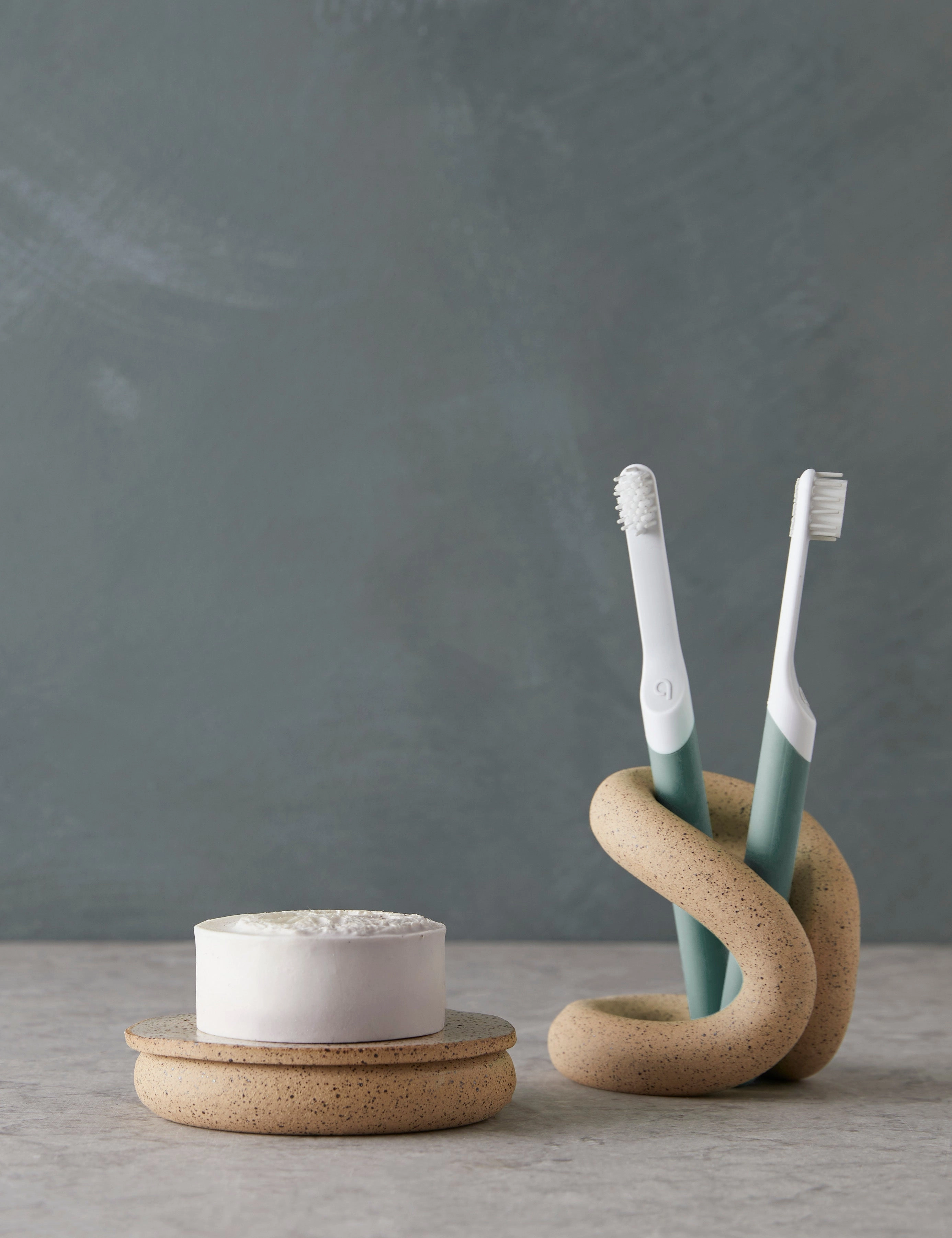 Peb Soap Dish, Speckled by SIN