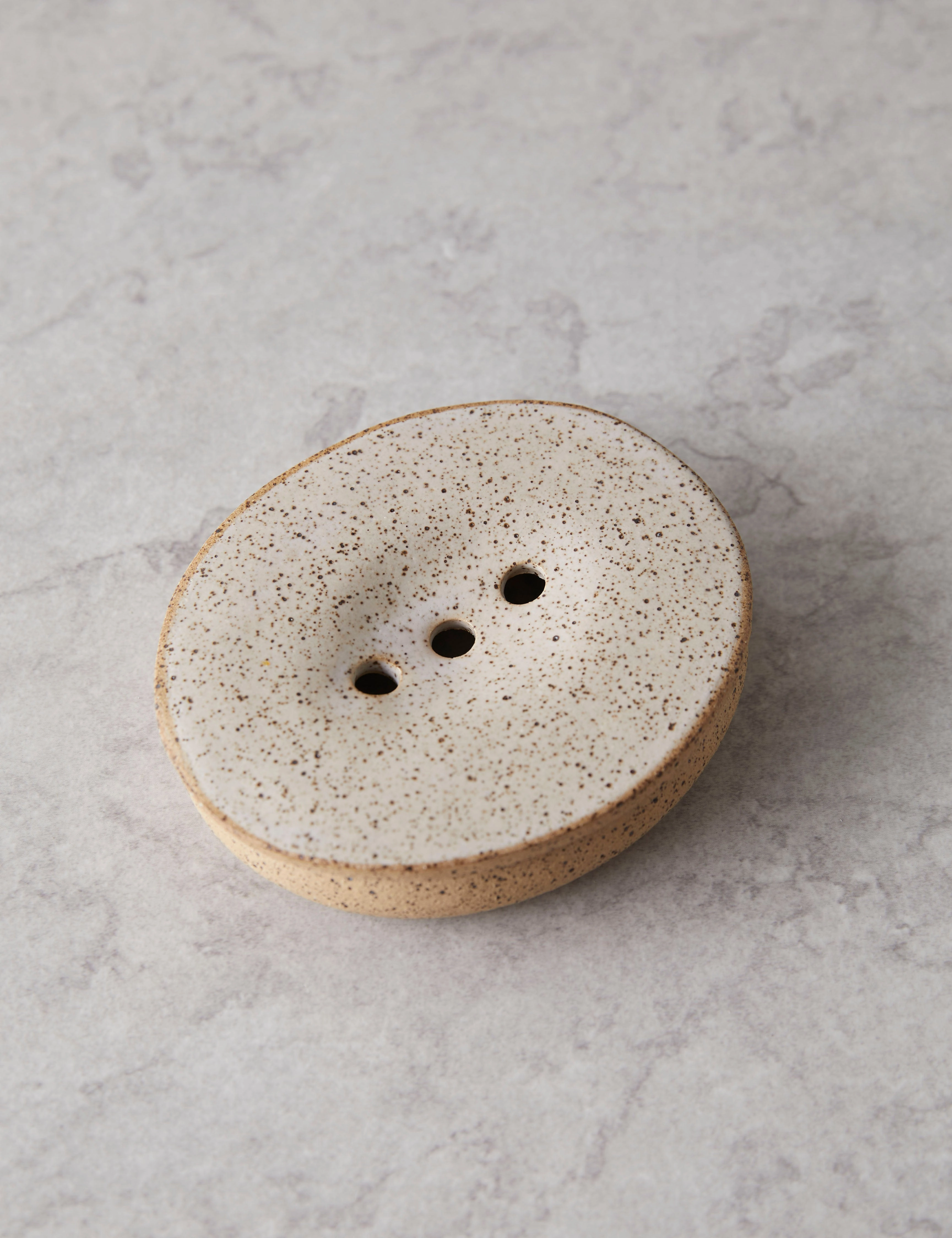 Peb Soap Dish, Speckled by SIN