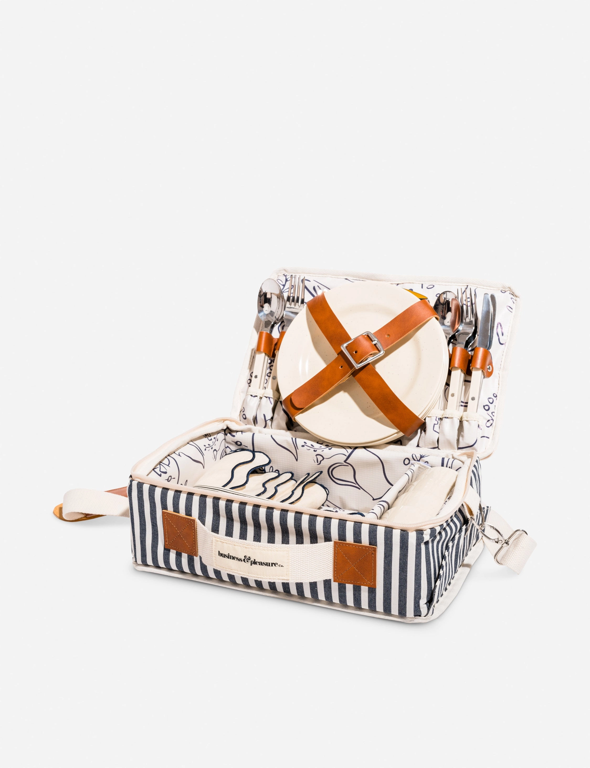 Picnic Set by Business & Pleasure Co.