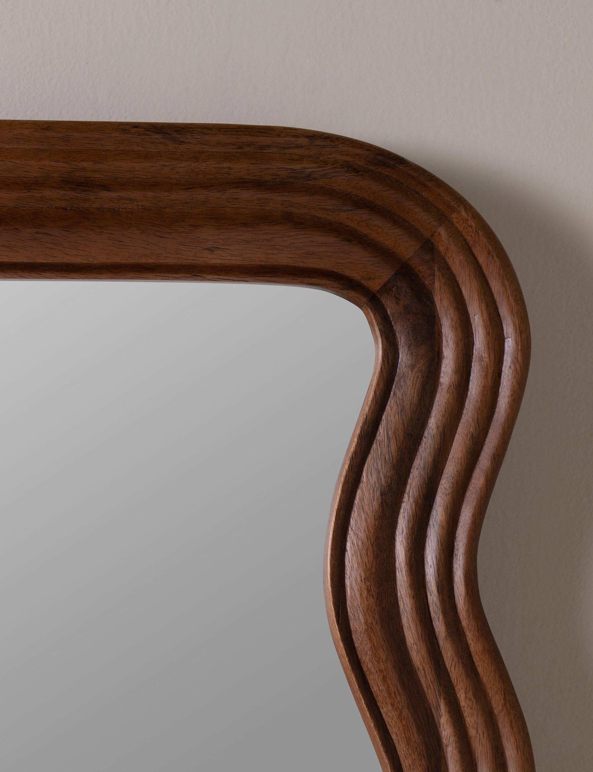 Renata Mirror