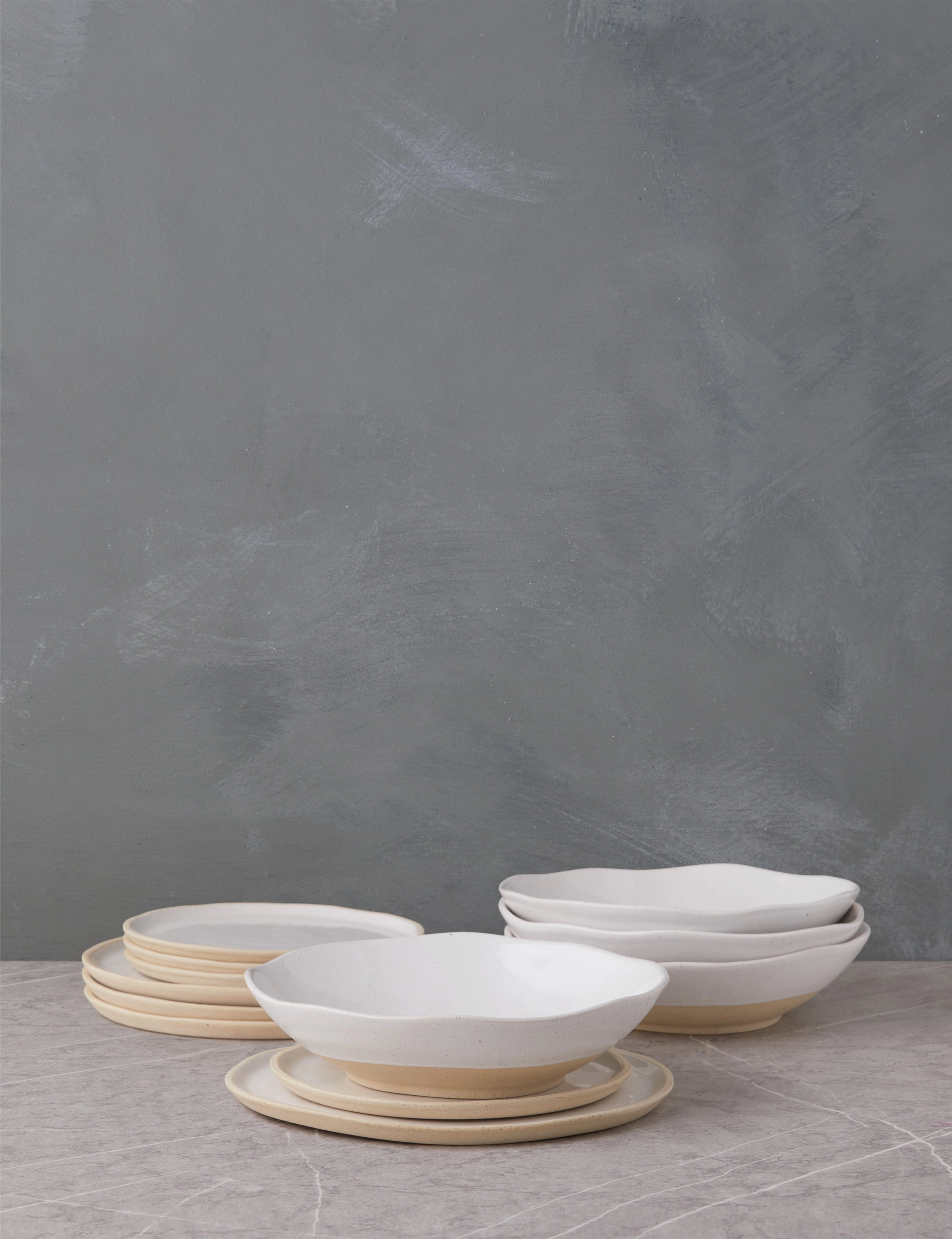 Rosaura Dinnerware (12-Piece Set)