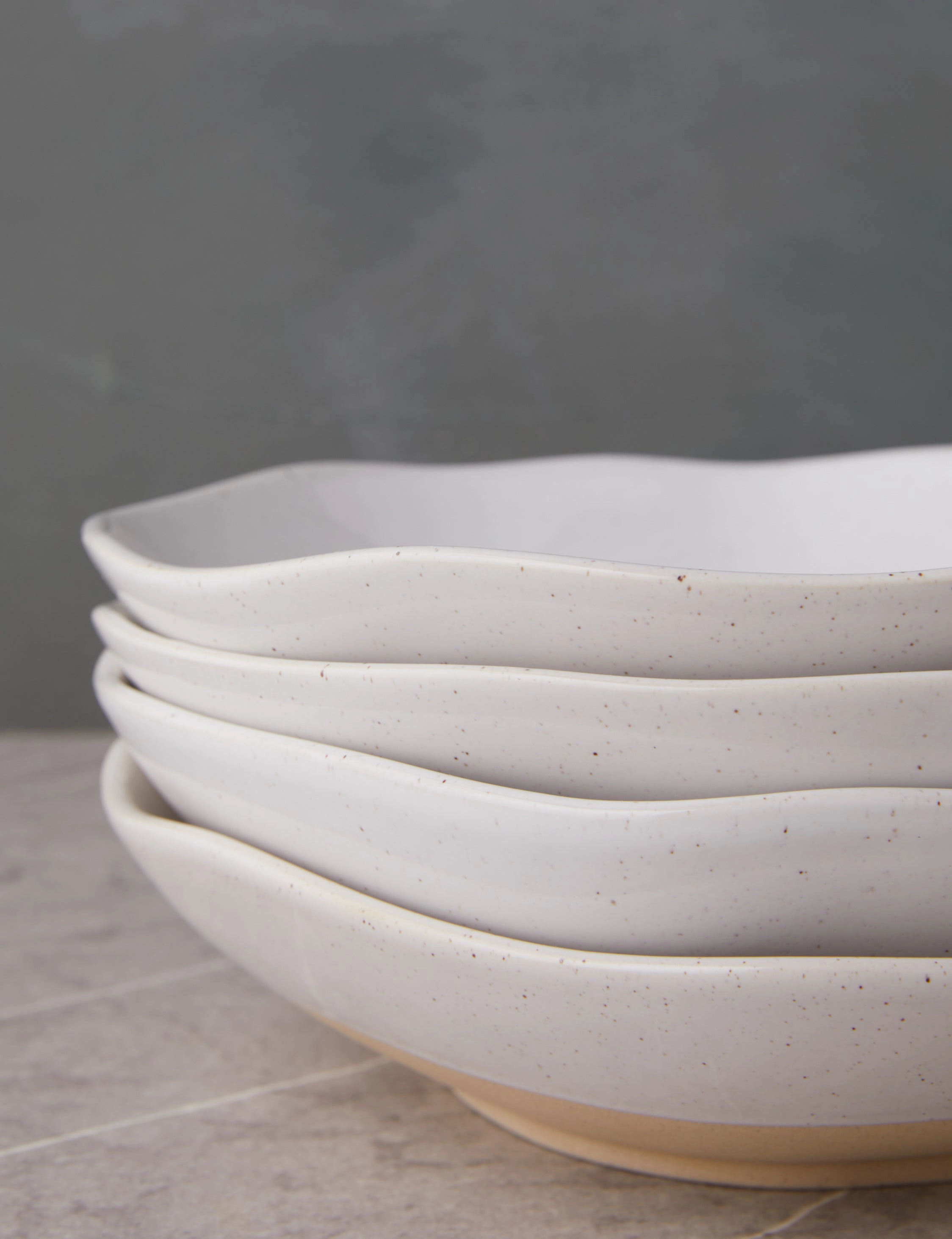 Rosaura Dinnerware (12-Piece Set)