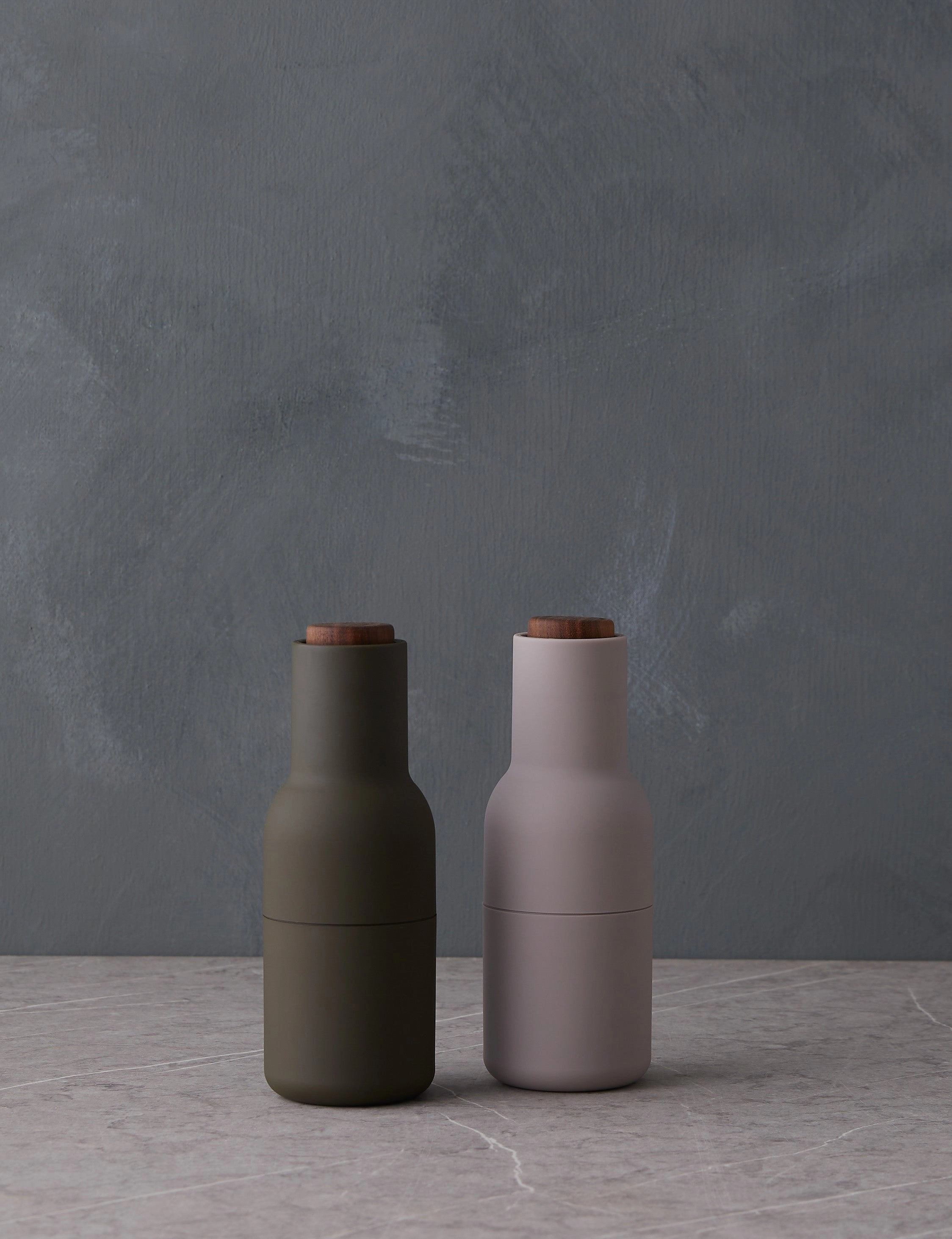 Salt and Pepper Bottle Grinders (Set of 2)