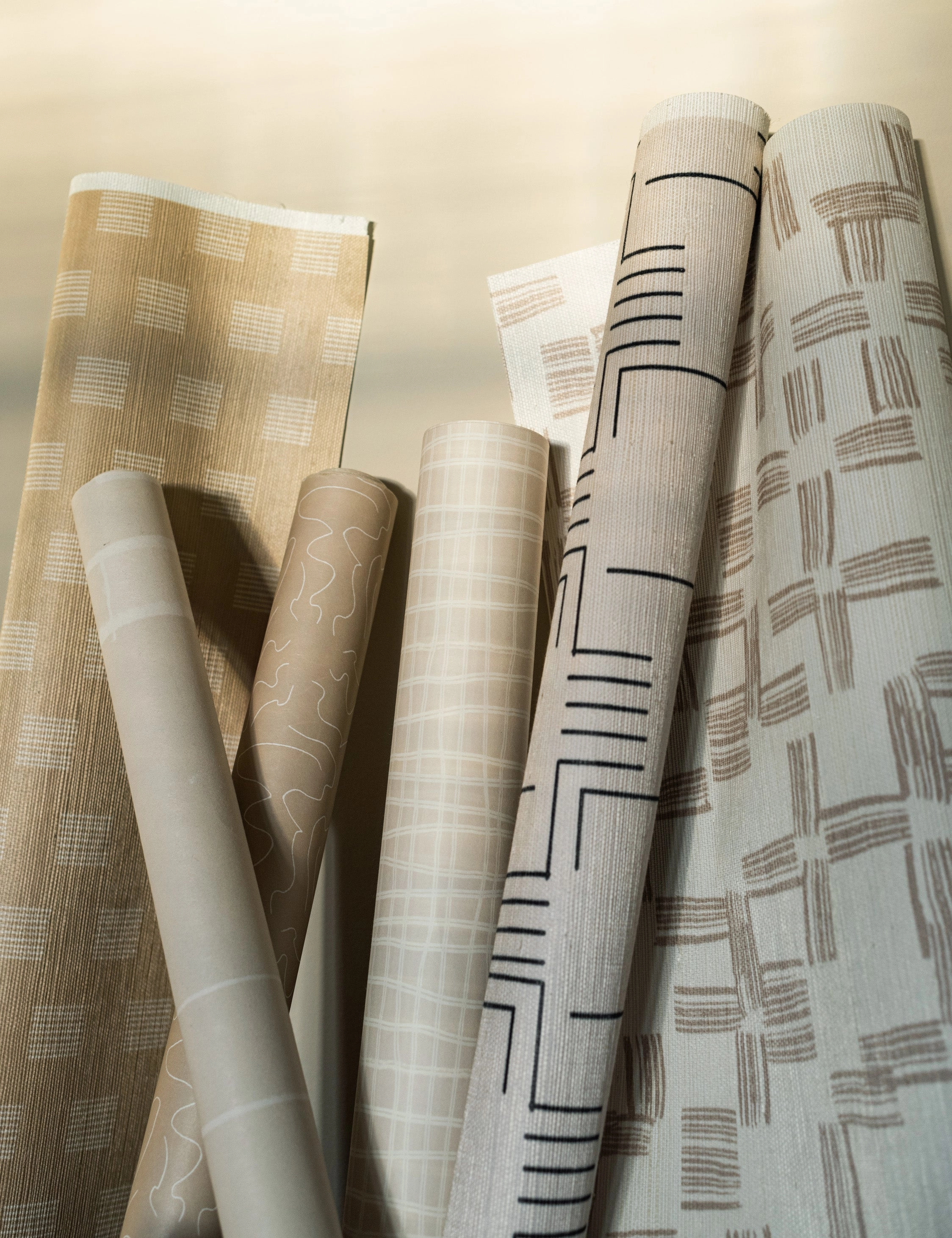 Sand Dune Grasscloth Wallpaper by lan Byrd