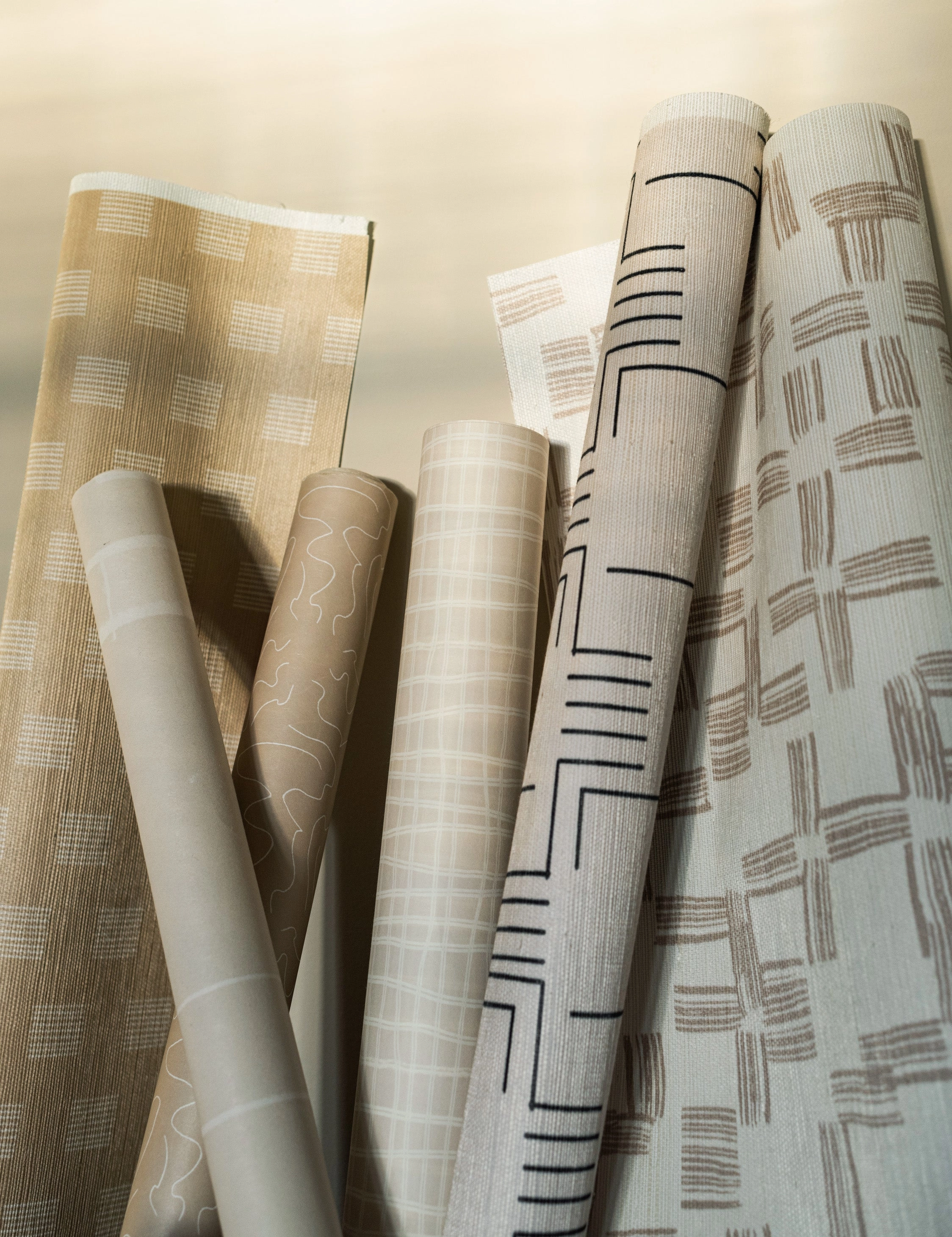 Sand Dune Grasscloth Wallpaper by lan Byrd