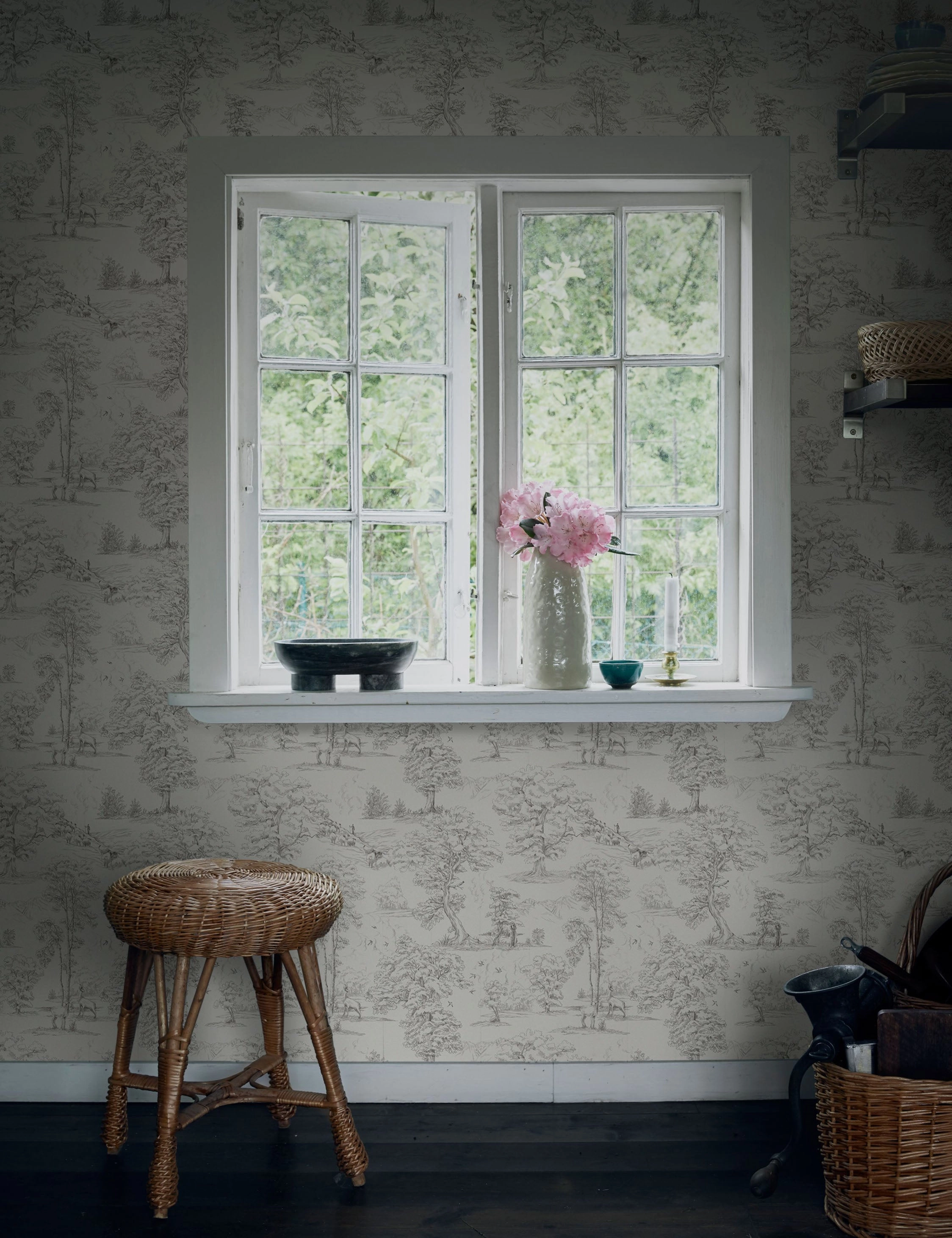 Scalamandre Montfort Wallpaper by Sandberg