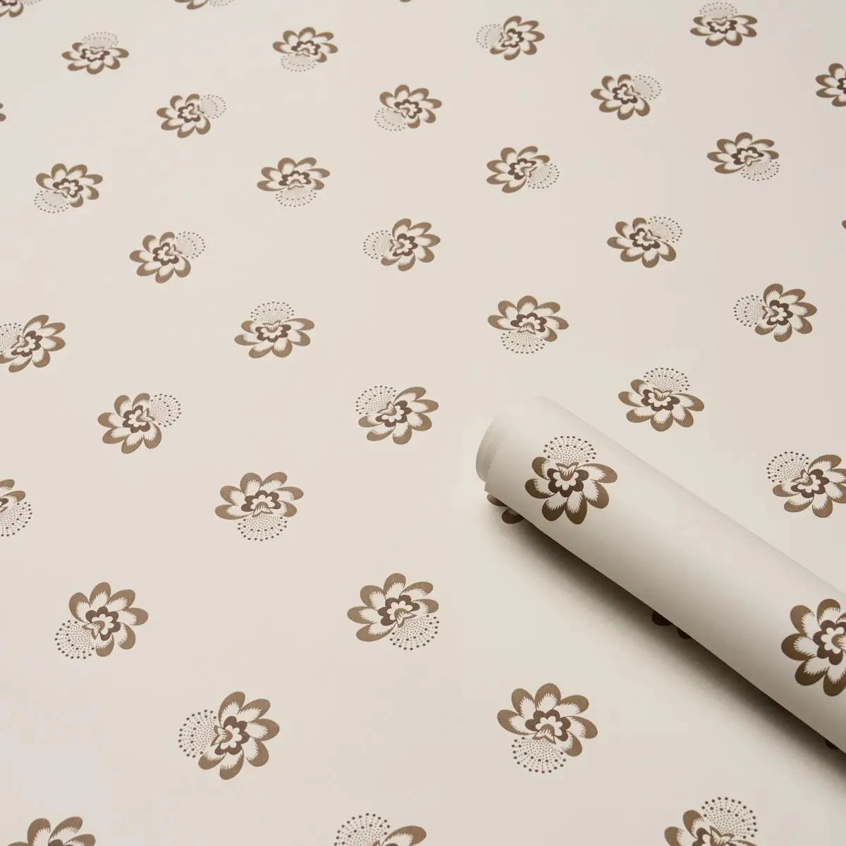 Schumacher Auclair Floral Wallpaper