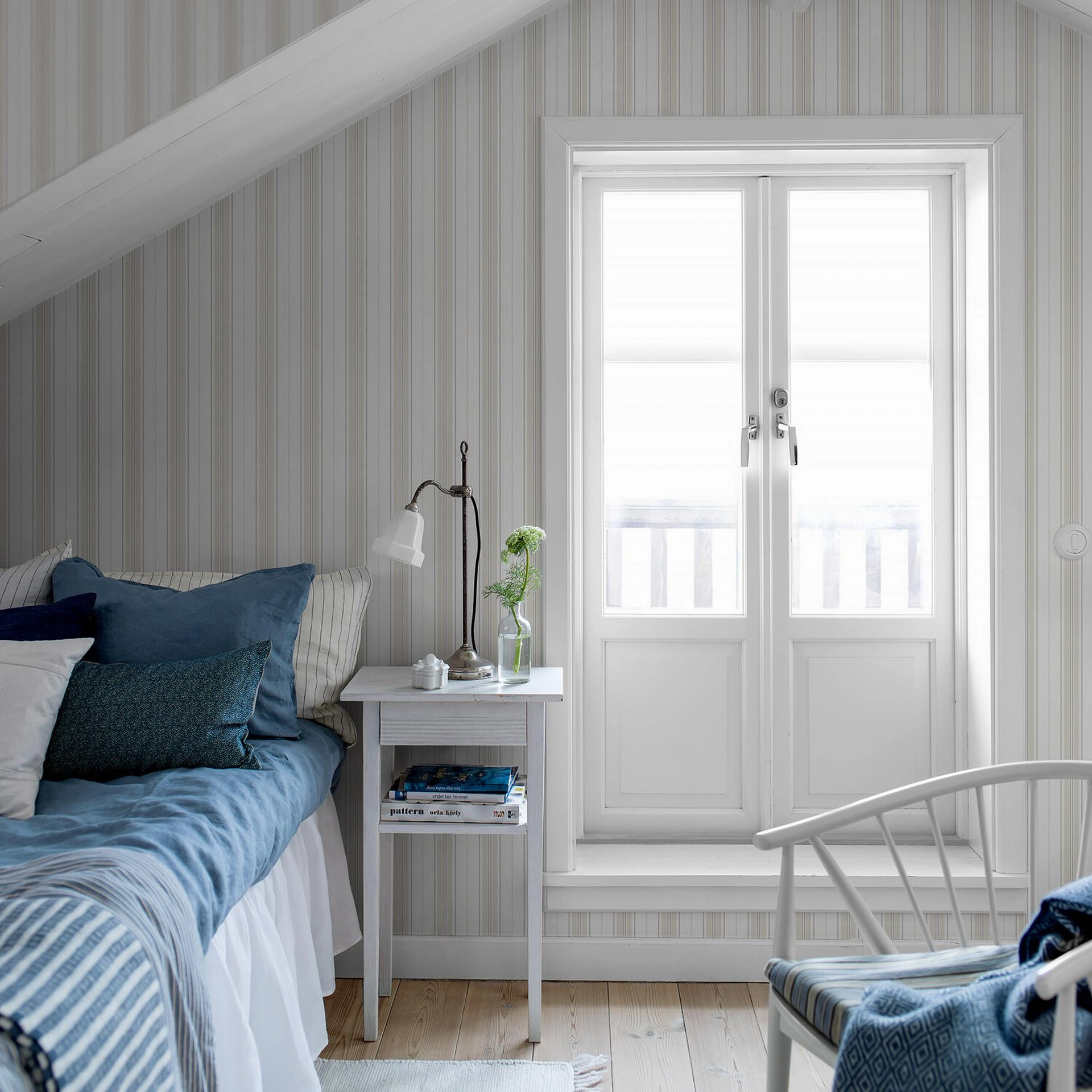 Schumacher Hamnskr Stripe Wallpaper